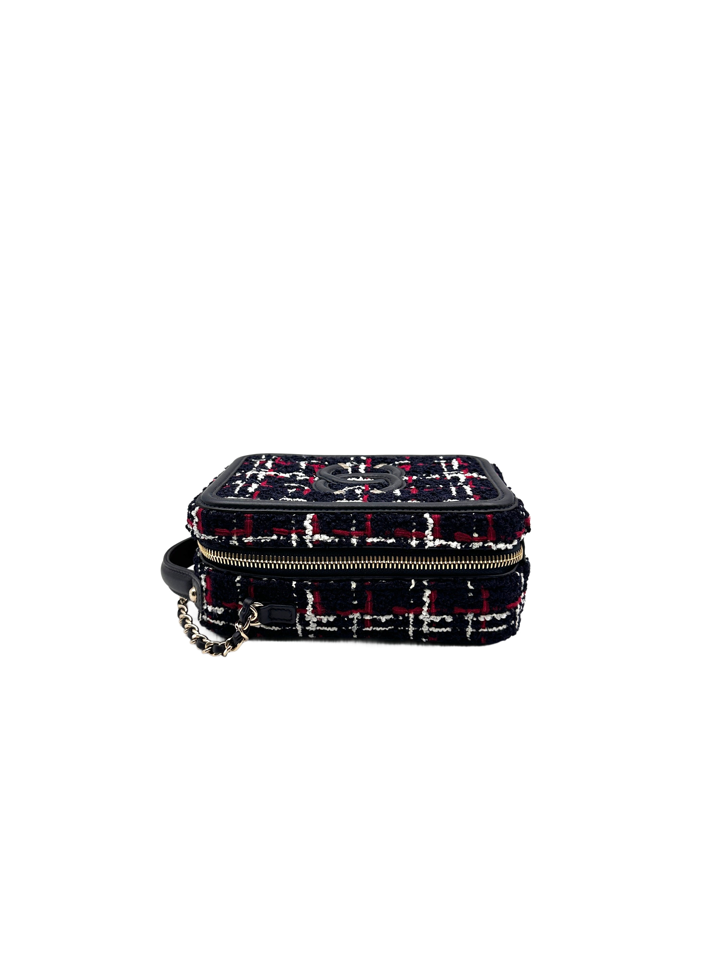 Chanel Tweed Vanity Case Crossbody Navy Fullset (30***63) cc719