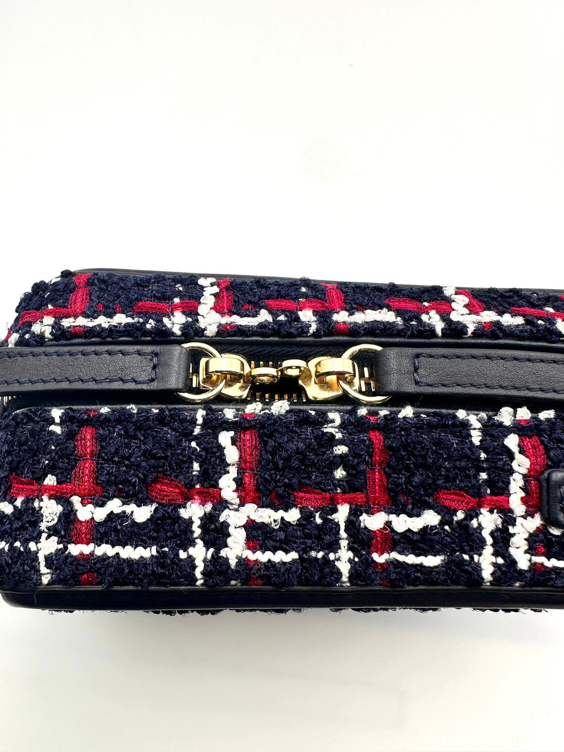 Chanel Tweed Vanity Case Crossbody Navy Fullset (30***63) cc719