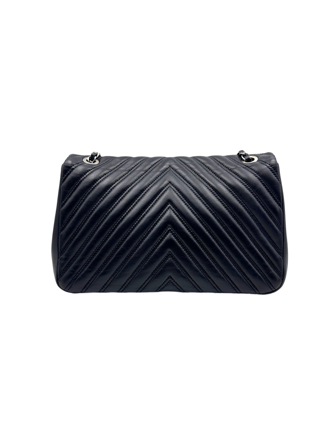 Chanel Chevron Lambskin Medium Classis Flap Black (21***65) CC739