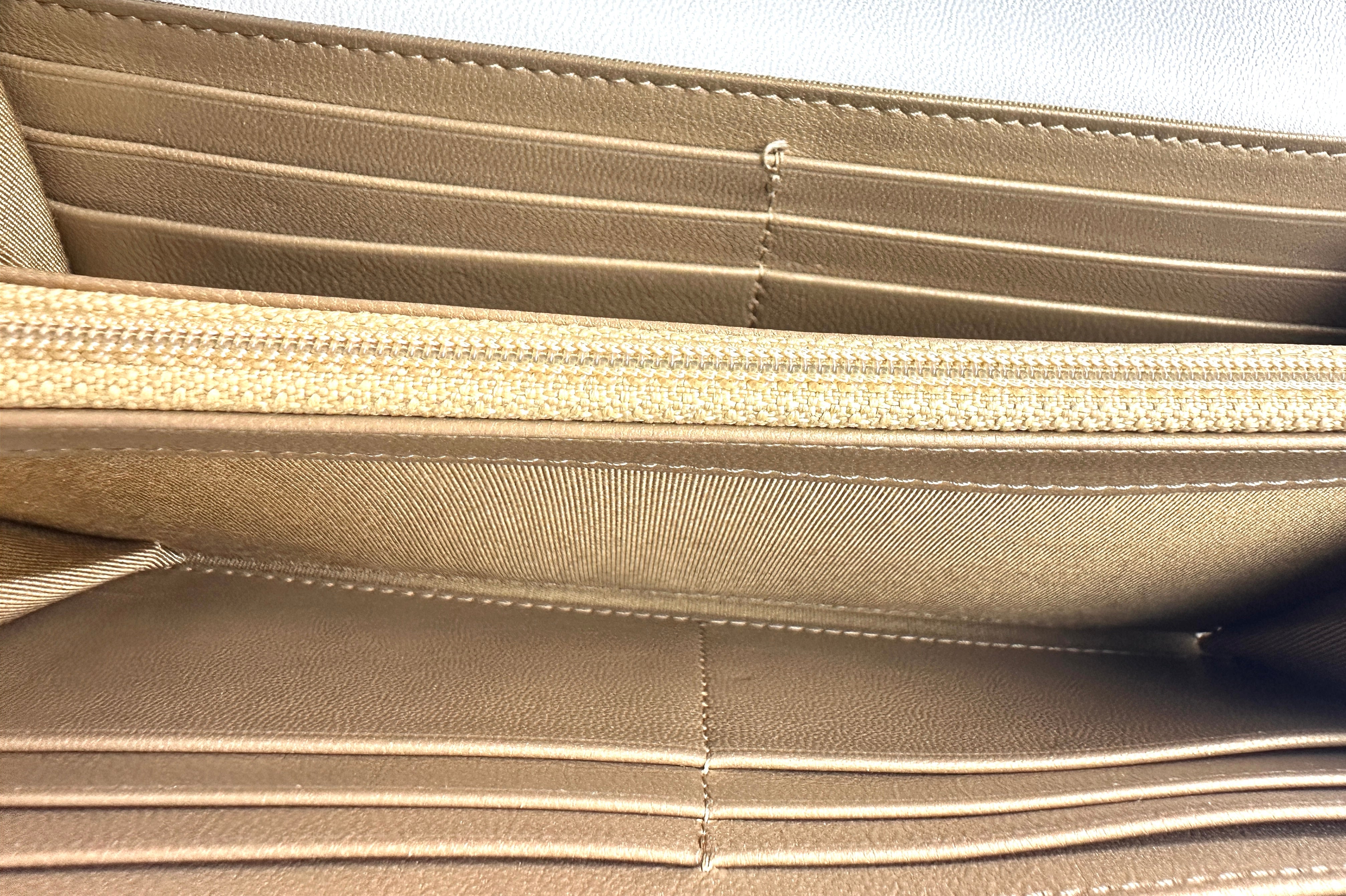 Chanel Quilted Calfskin Pearl Long Woc White cc717