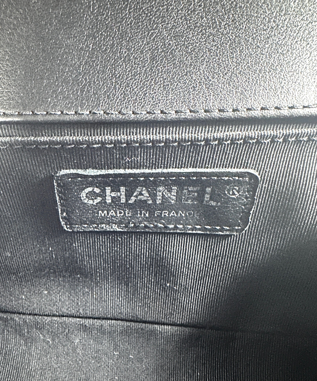 Chanel Leather Boy Flap Medium Plexiglass Crossbody Bag Black (20***99) cc742