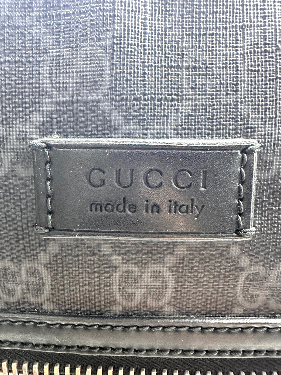 Gucci GG Night Courrier Zip Messenger Coated Canvas with Applique Black GG511