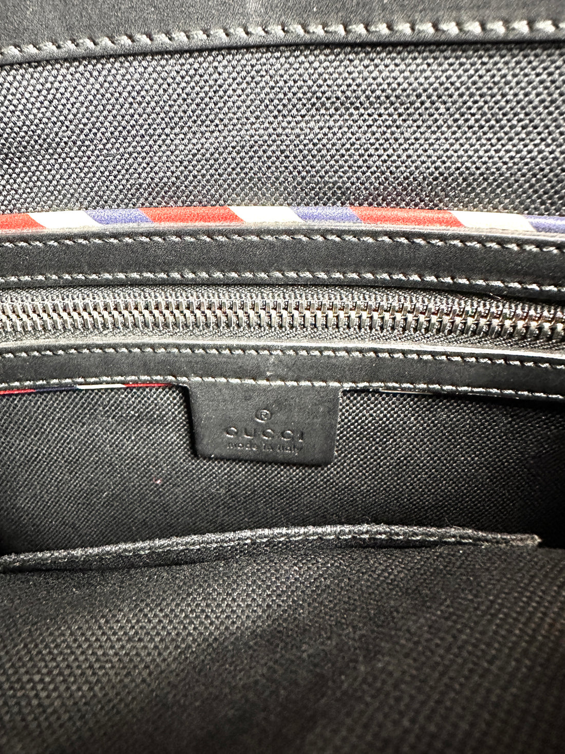 Gucci GG Night Courrier Zip Messenger Coated Canvas with Applique Black GG511
