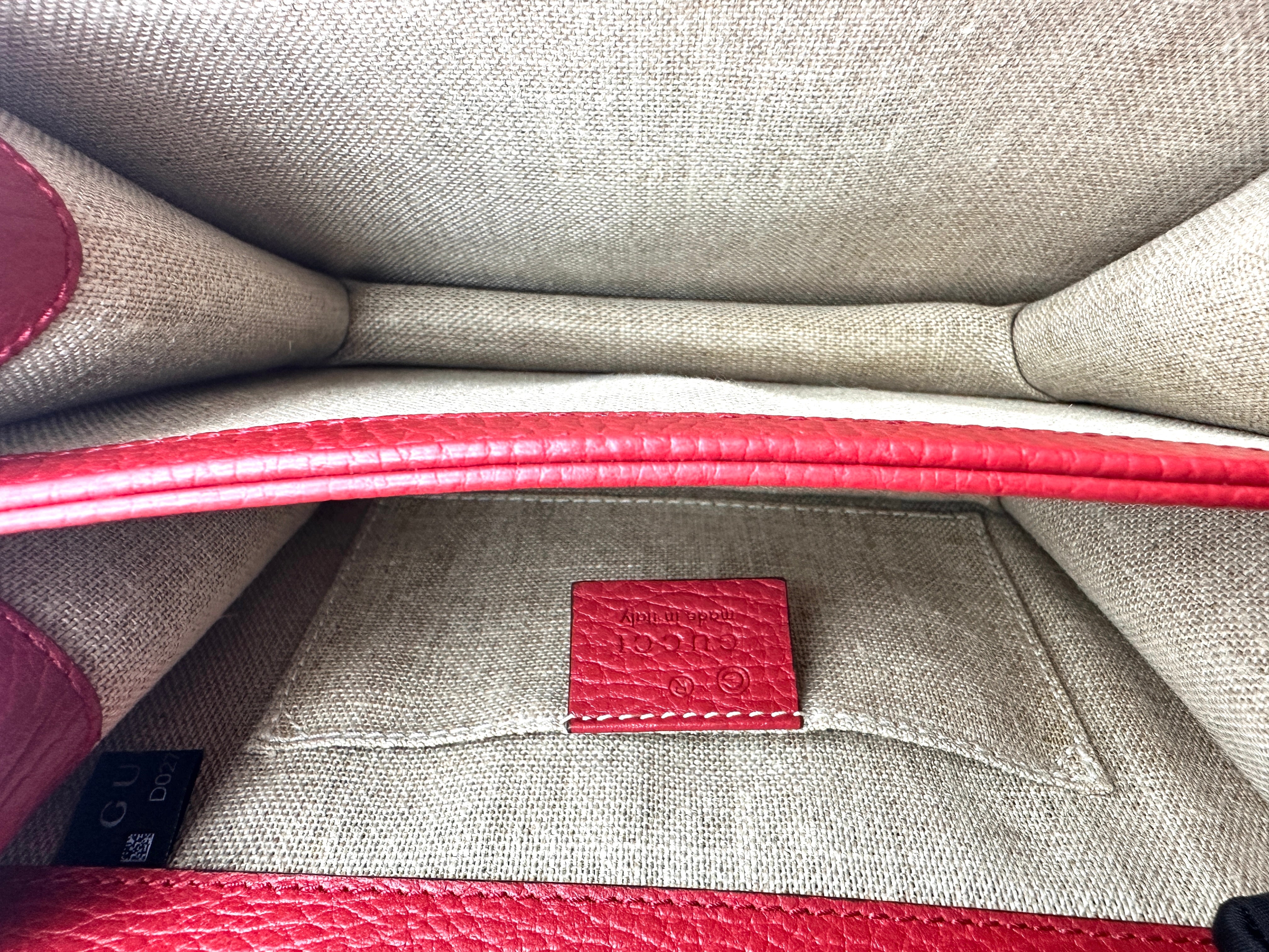 Gucci Leather Dollar Interlocking Grossbody bag Red GG506