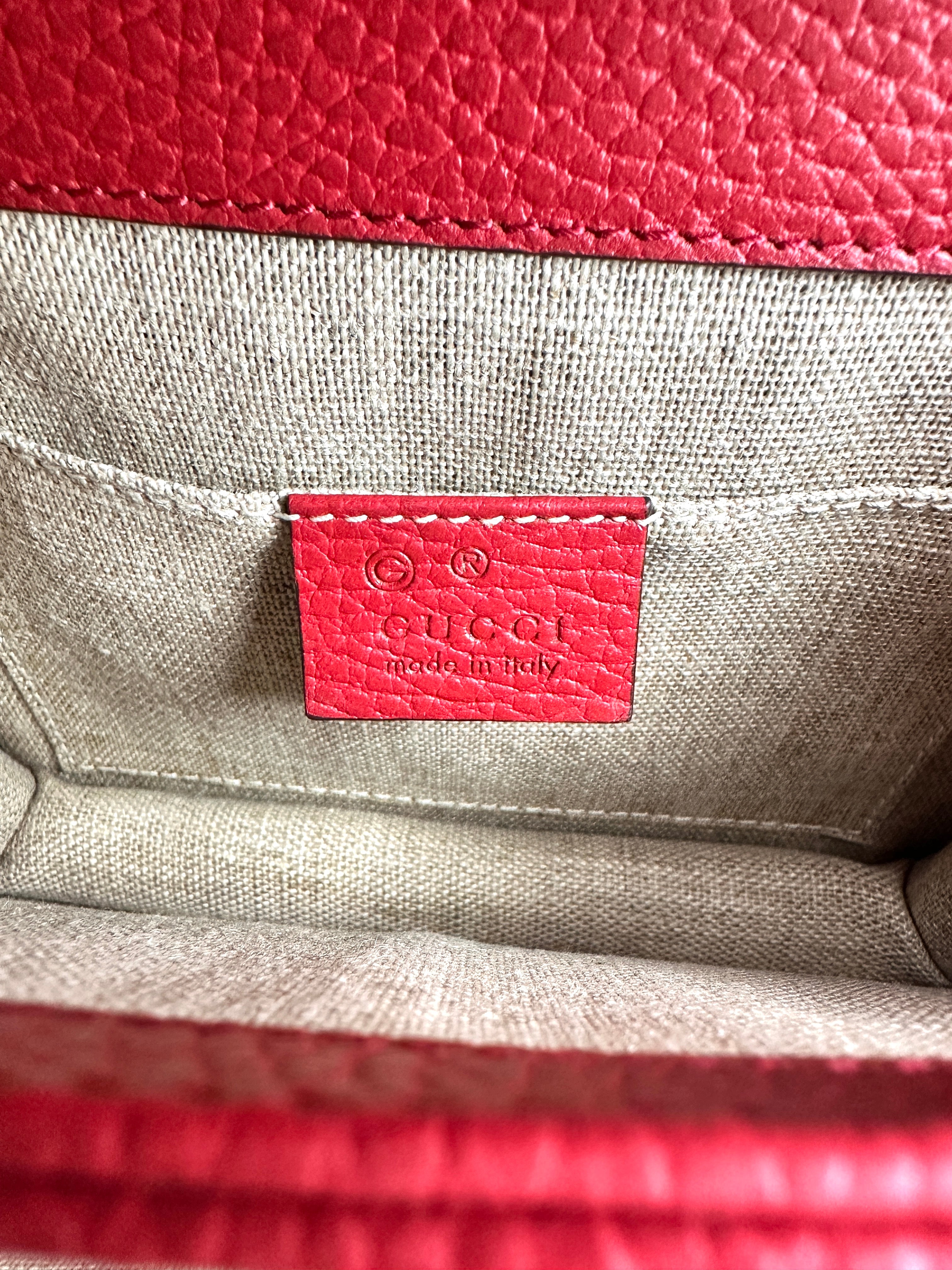 Gucci Leather Dollar Interlocking Grossbody bag Red GG506