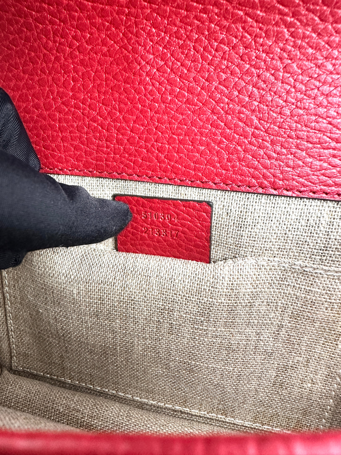 Gucci Leather Dollar Interlocking Grossbody bag Red GG506