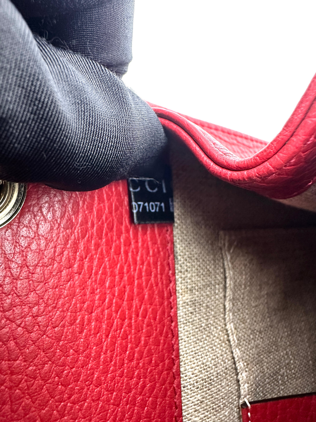 Gucci Leather Dollar Interlocking Grossbody bag Red GG506