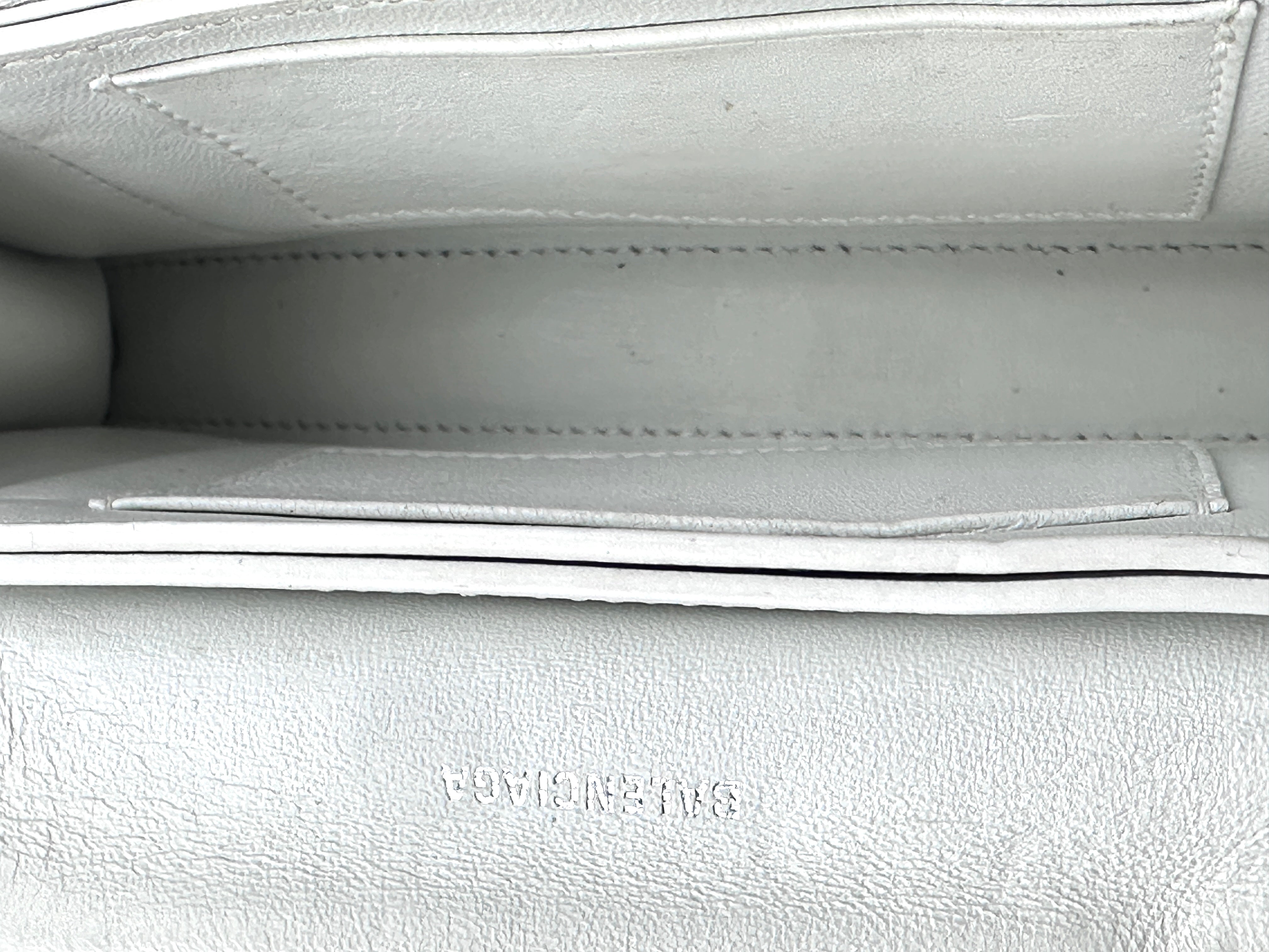 Balenciaga Quilted leather Crush Hourglass Shoulder Bag White BB44