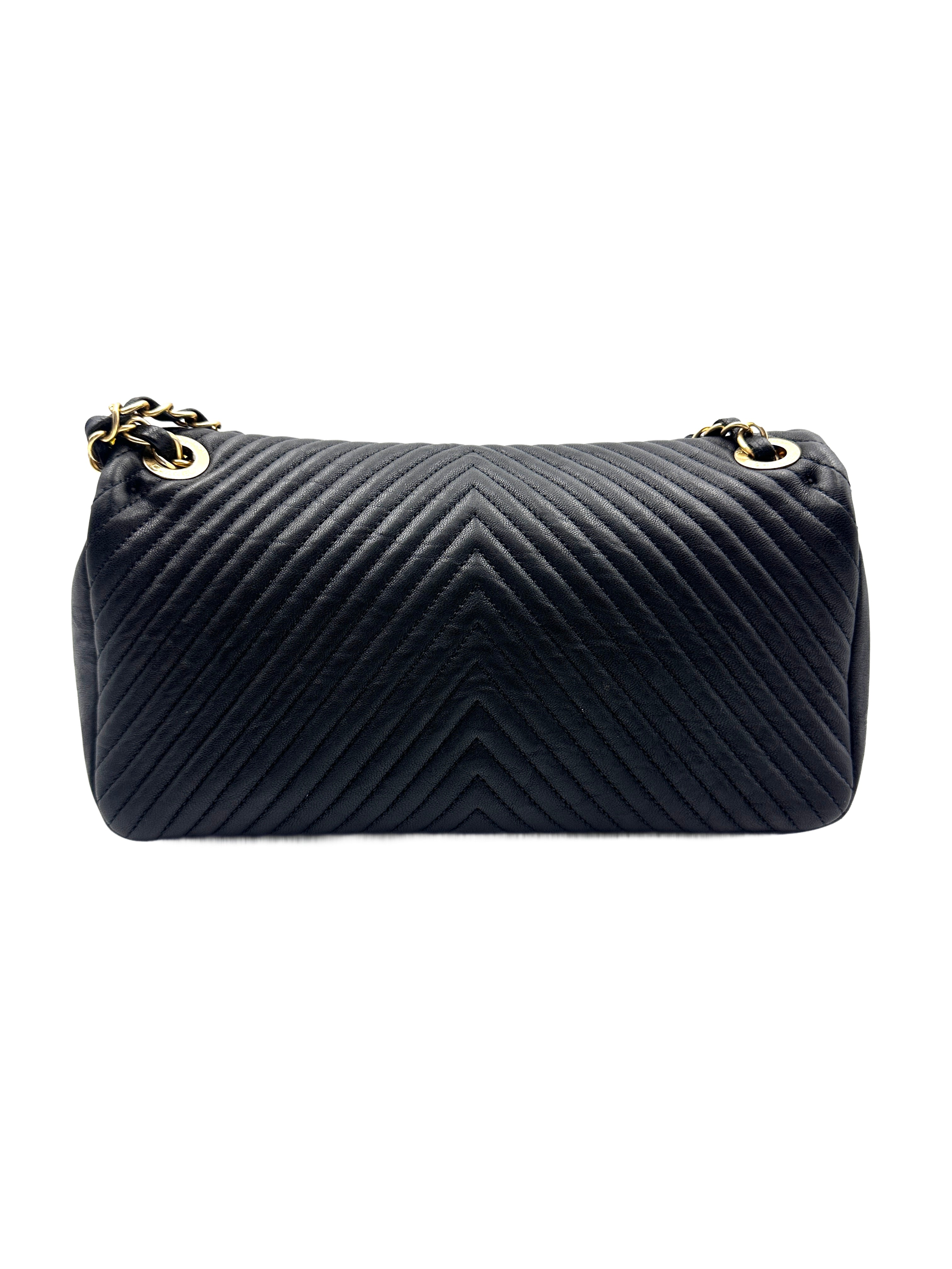 Chanel Chevron Calfskin Surpique Seasonal Flap Black (18***09) CC780