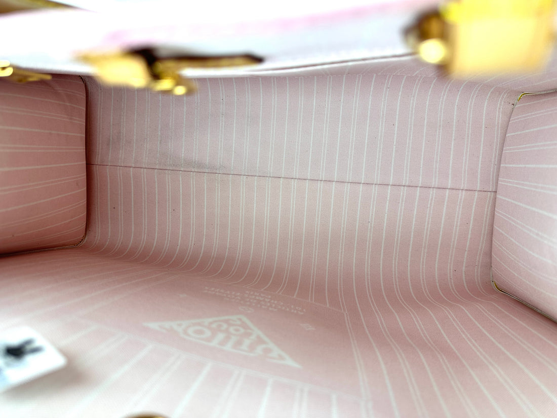 Louis Vuitton Monogram OntheGo Giant Pink/Blue/Yellow LV1339
