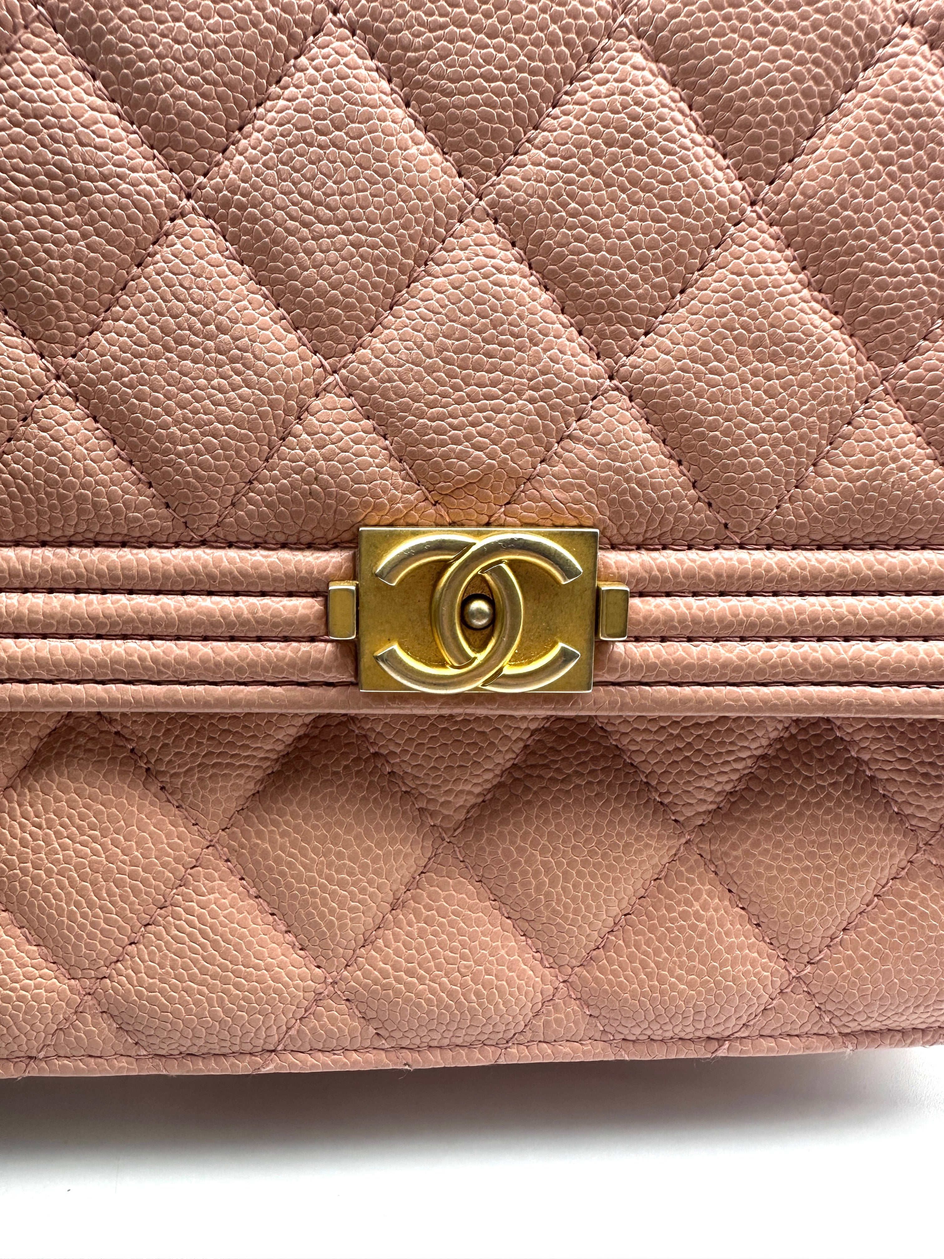 Chanel caviar leather Boy Wallet On Chain pink (25***79) CC811