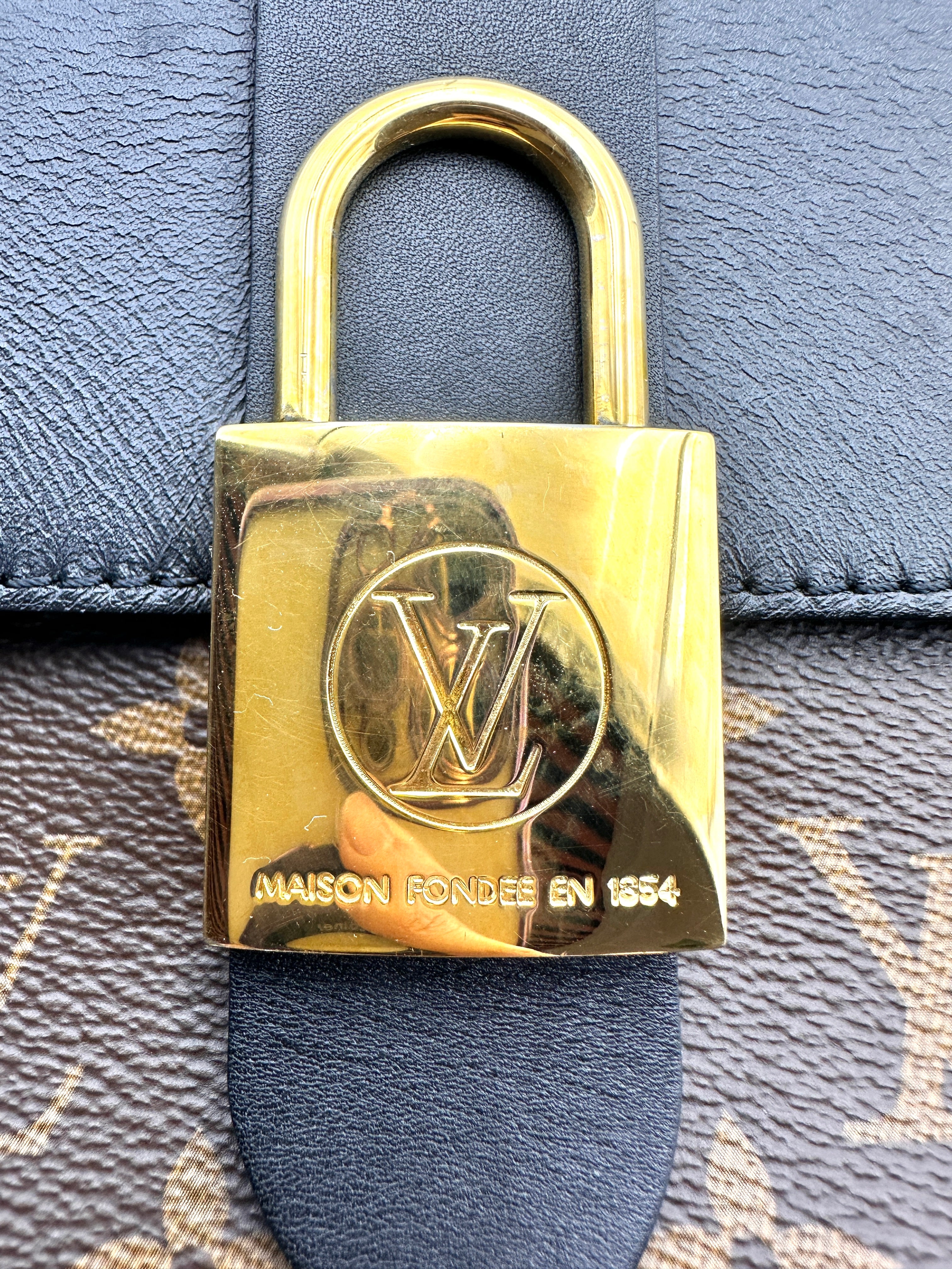 Louis Vuitton monogram canvas Locky BB bag black LV1340