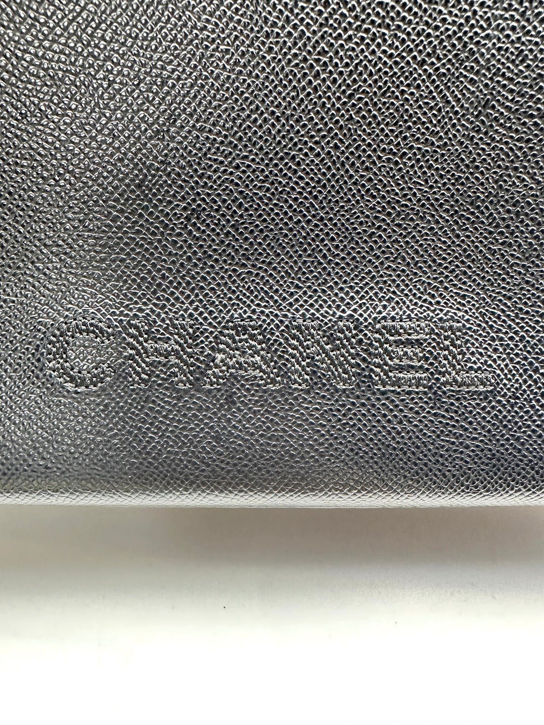 Chanel Caviar Logo Tote black (55***18) CC815