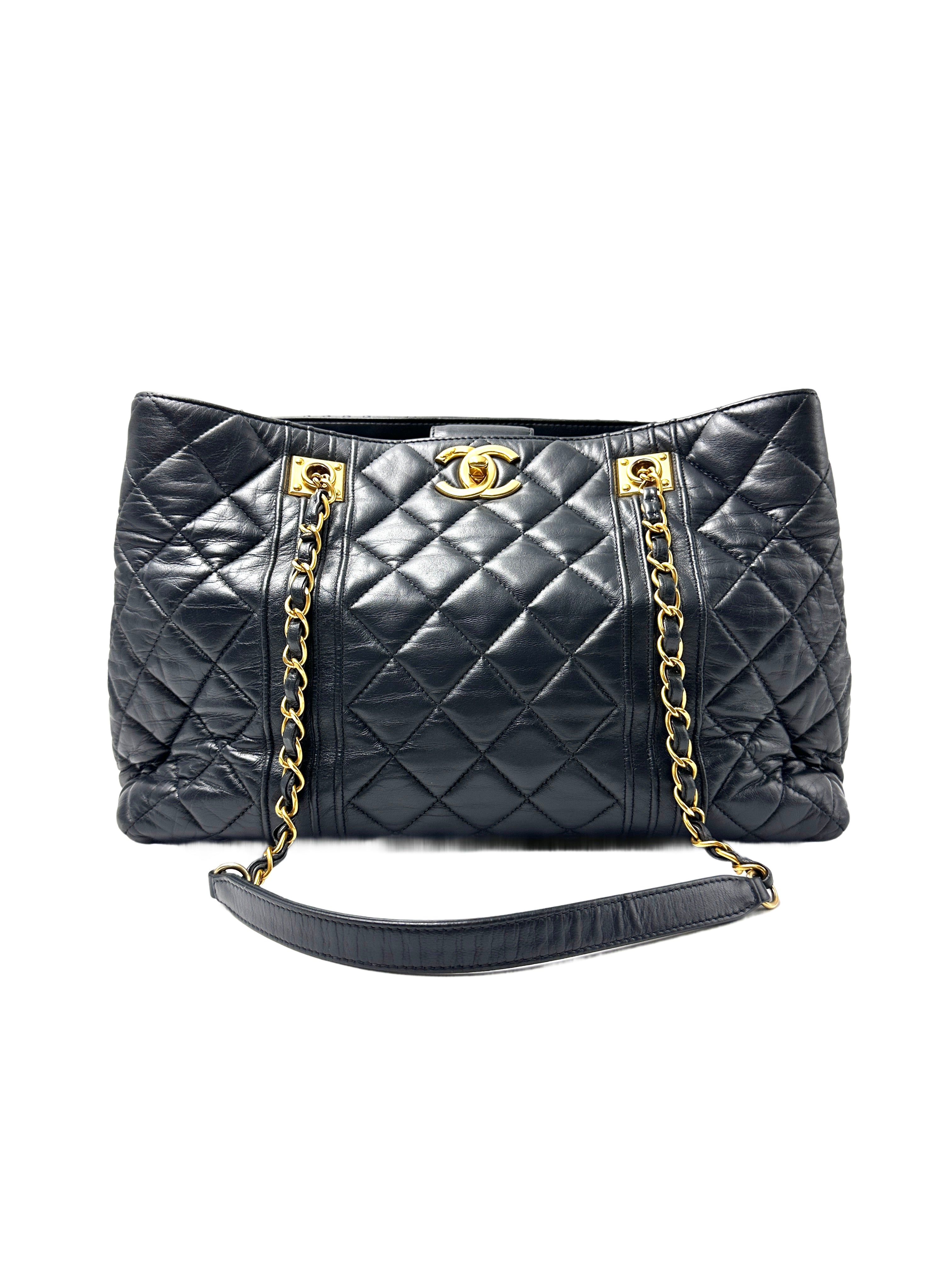 Chanel Quilted Lambskin Pin Tuck Tote bag (20***86) CC883