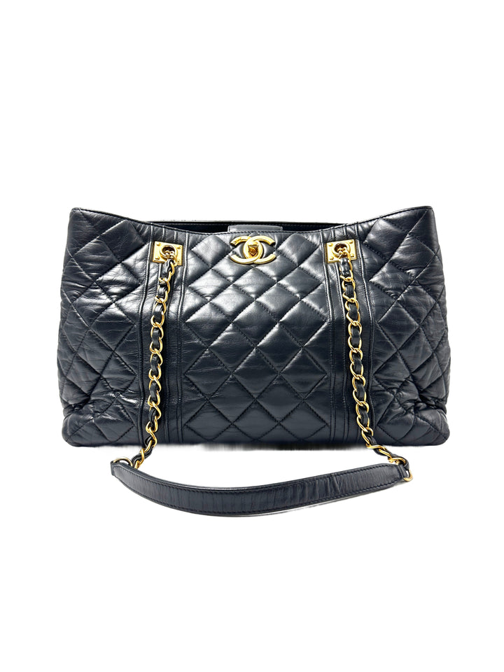 Chanel Quilted Lambskin Pin Tuck Tote bag (20***86) CC883