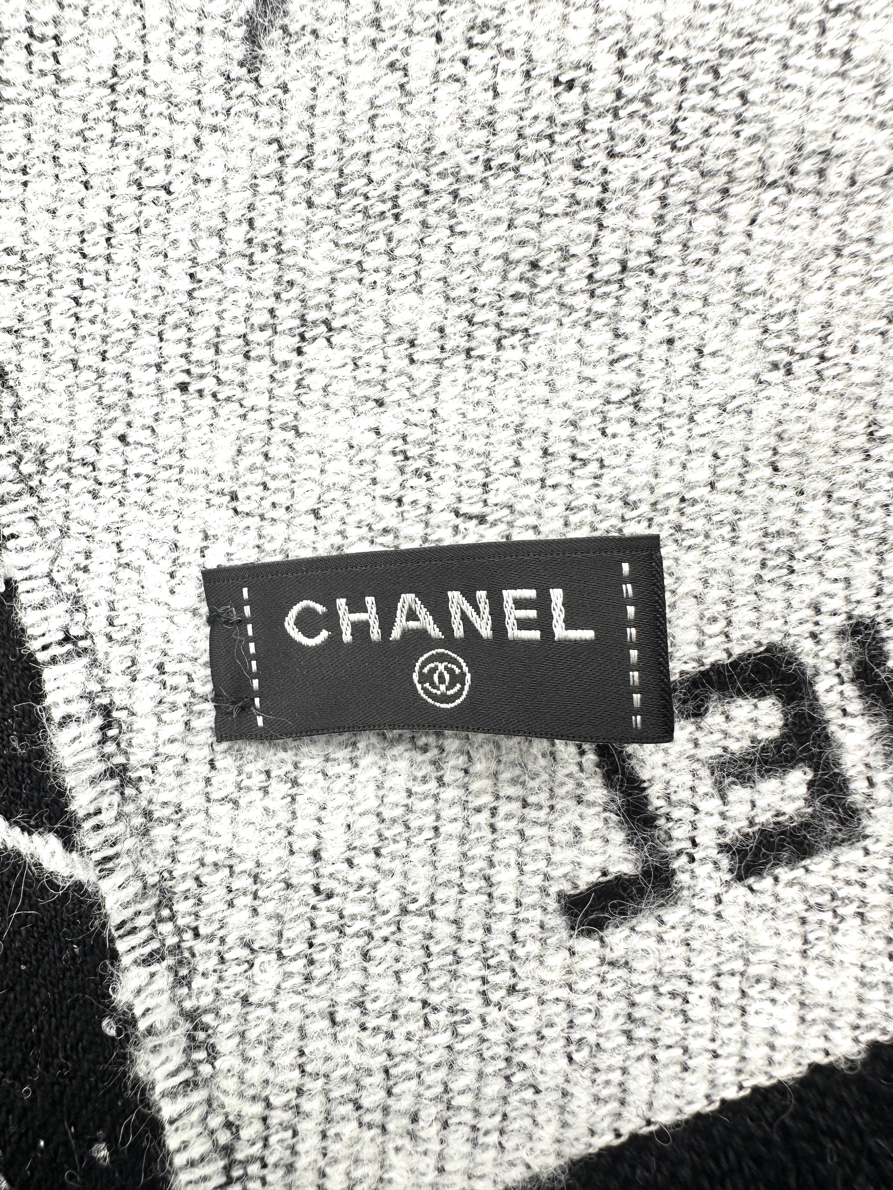 Chanel Wool Scarf  Black White Stole 2025 New Style CCS01