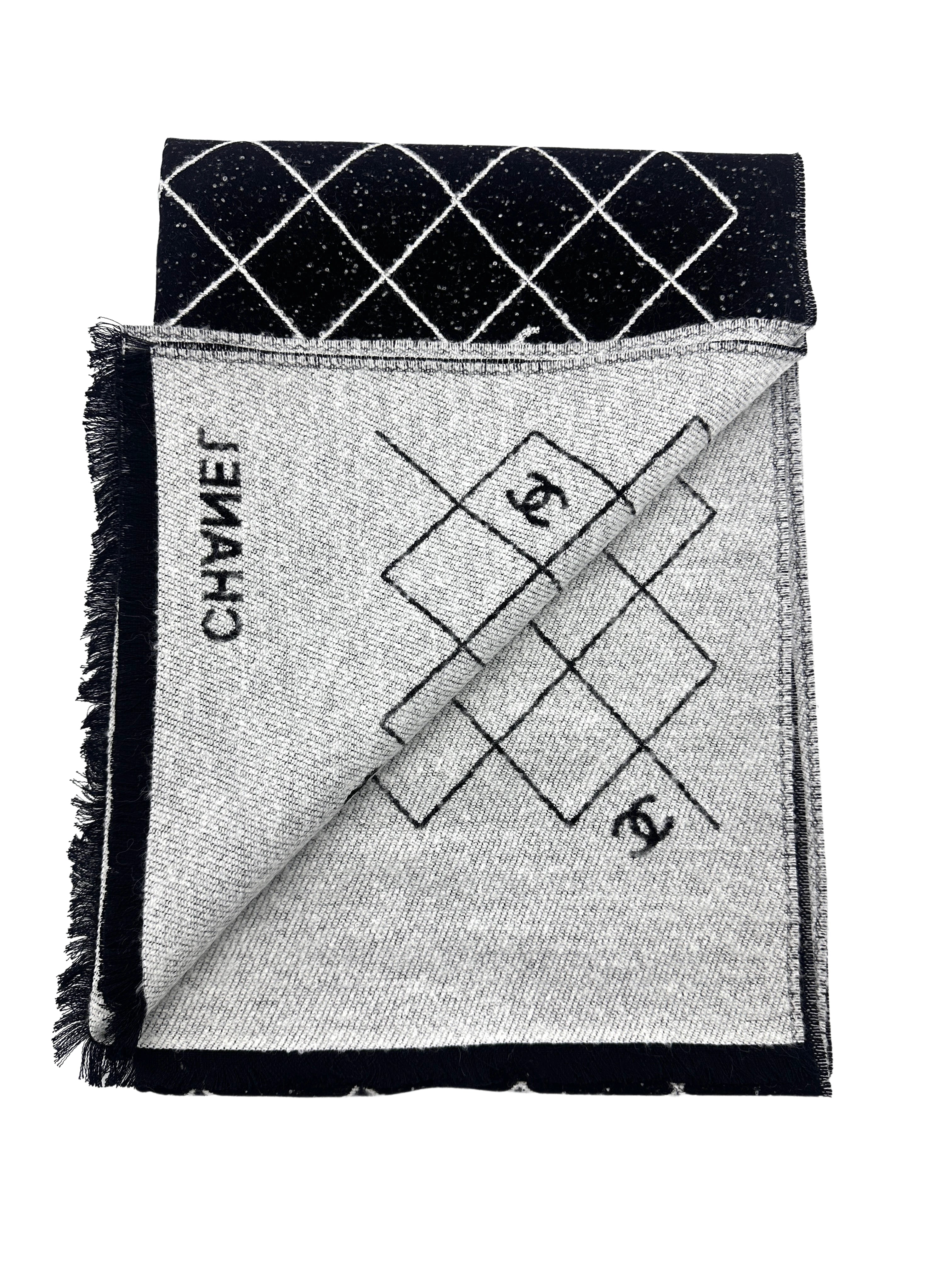 Chanel Wool Scarf  Black White Stole 2025 New Style CCS01