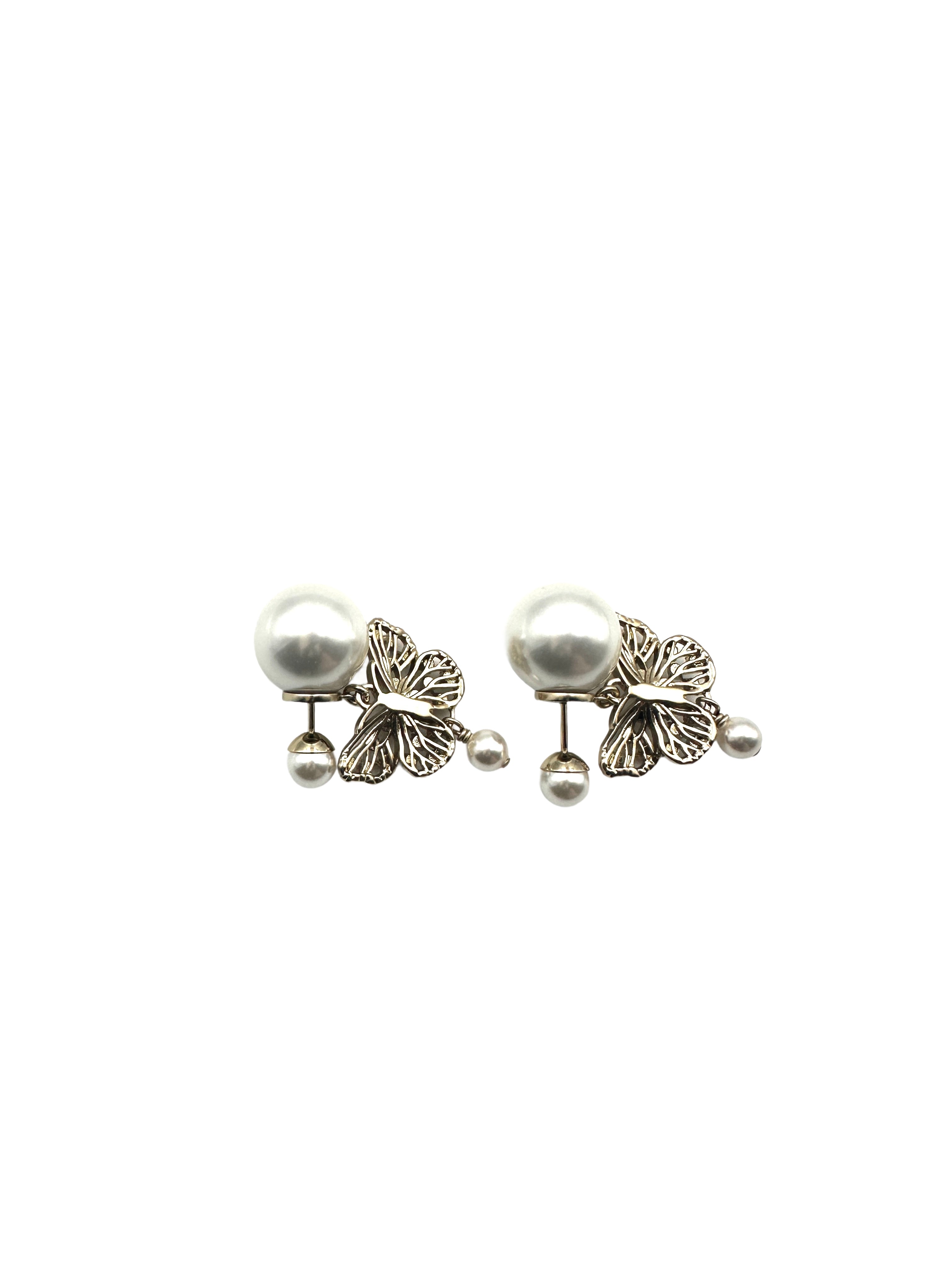 Dior Tribales  Butterfly Earrings withWhite Resin Pearls and Gold-Finished DOJE06