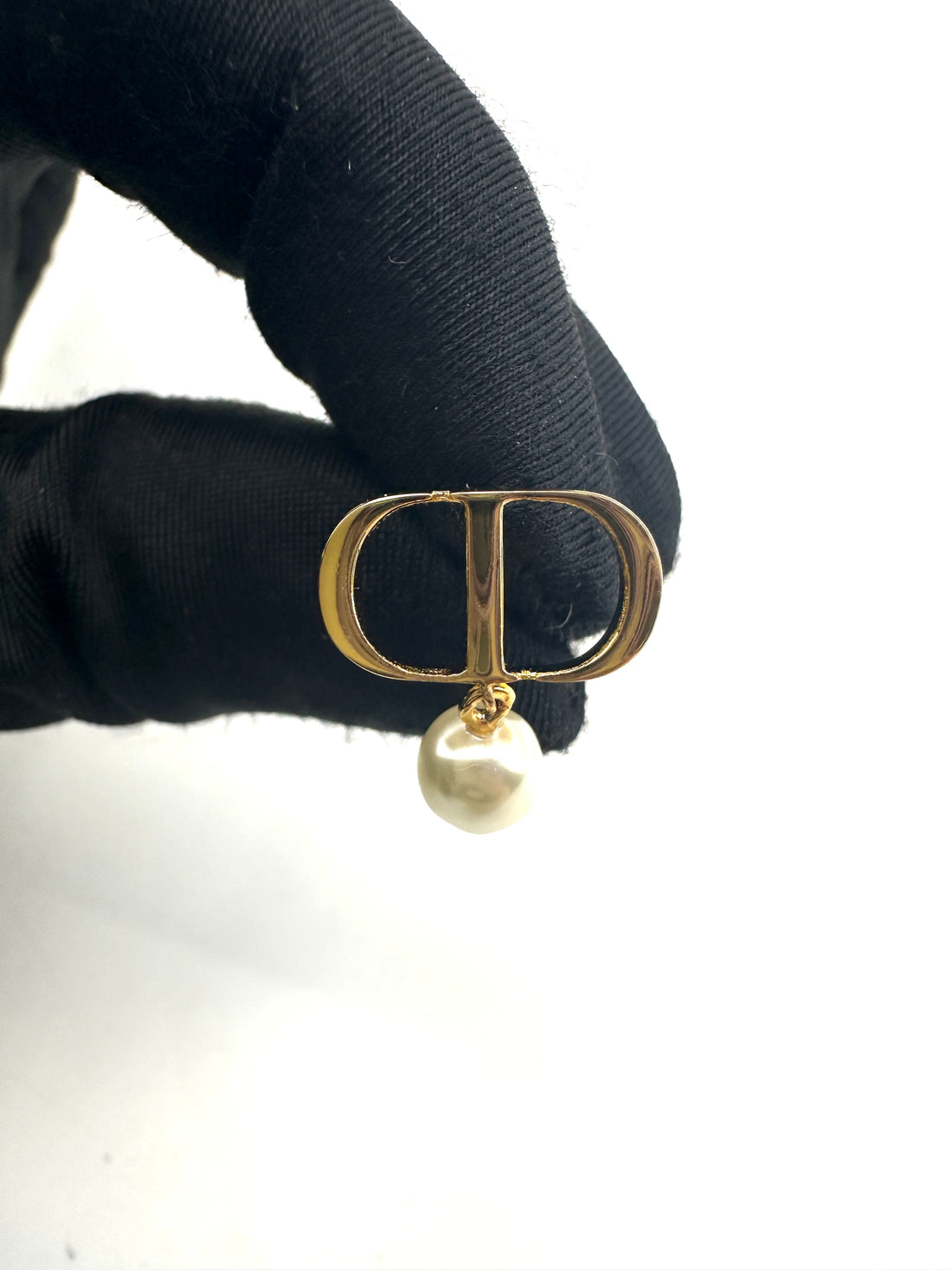 Dior Metal Petit CD Earrings with White Resin Pearls DOJE09