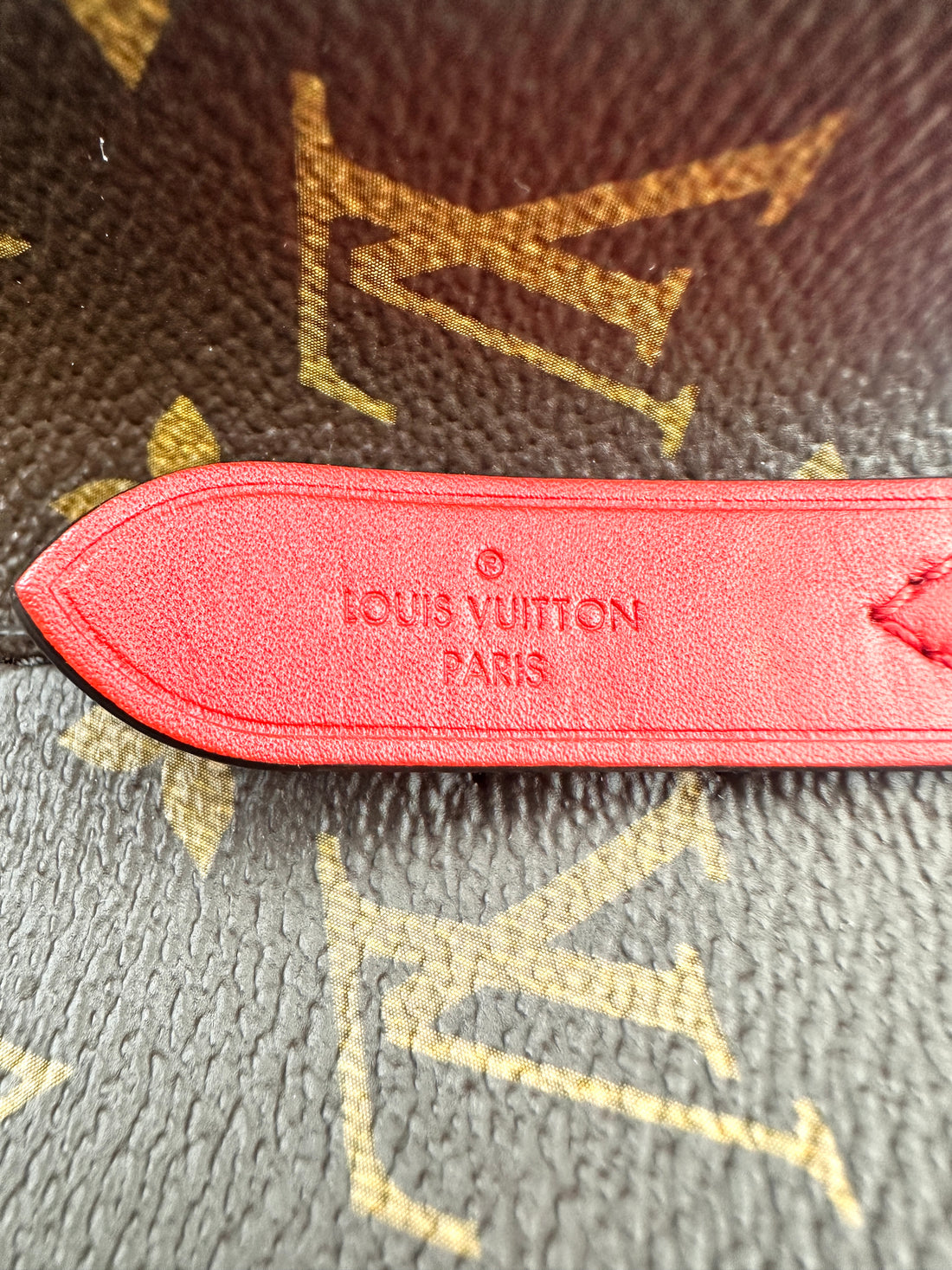 Louis Vuitton Neo Noé Monogram Red Bucket Bag LV1394
