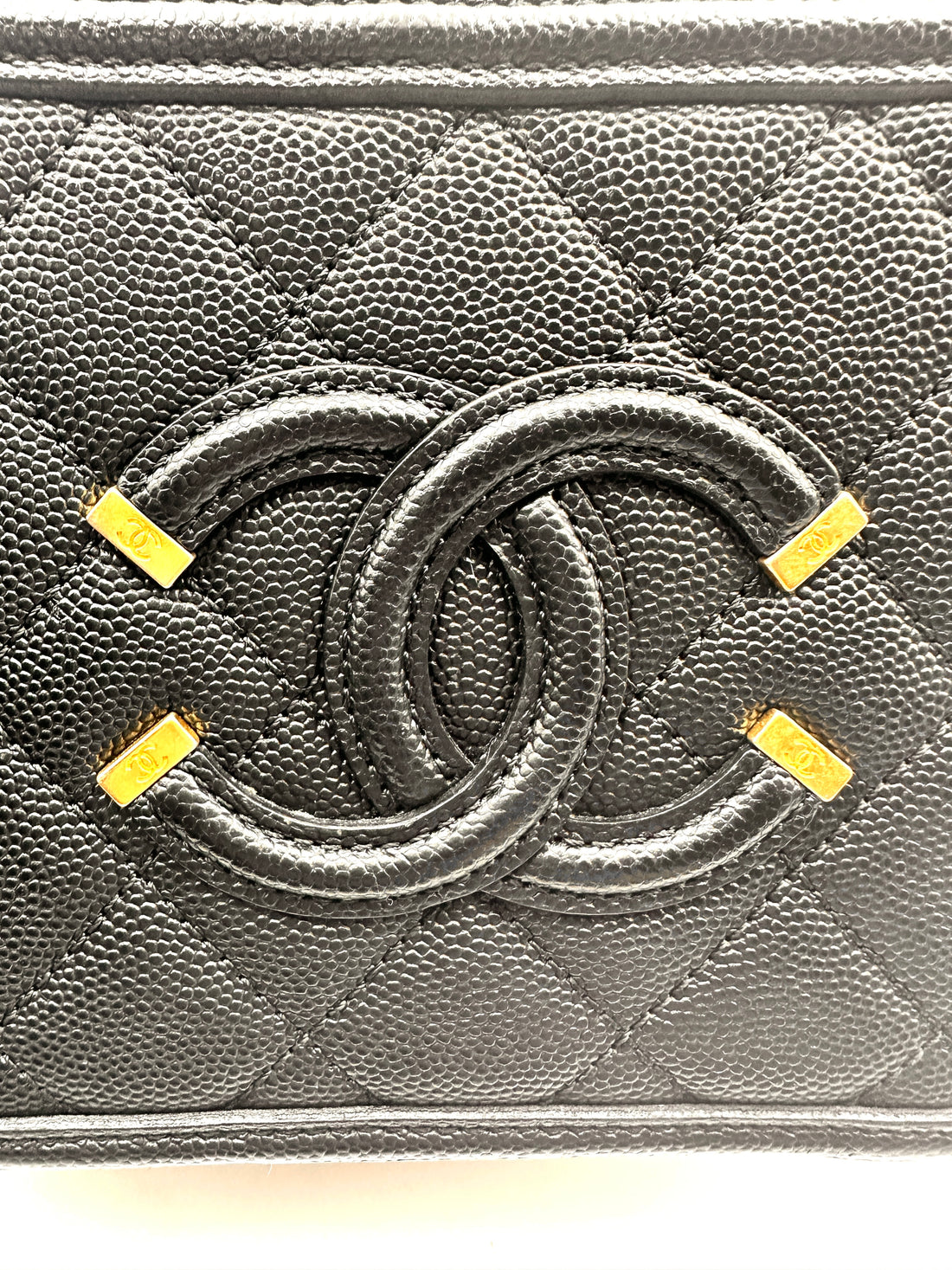 Chanel Vanity Case Small Size Lychee-Pattern Camera Bag Black Gold  (28***64) CC900