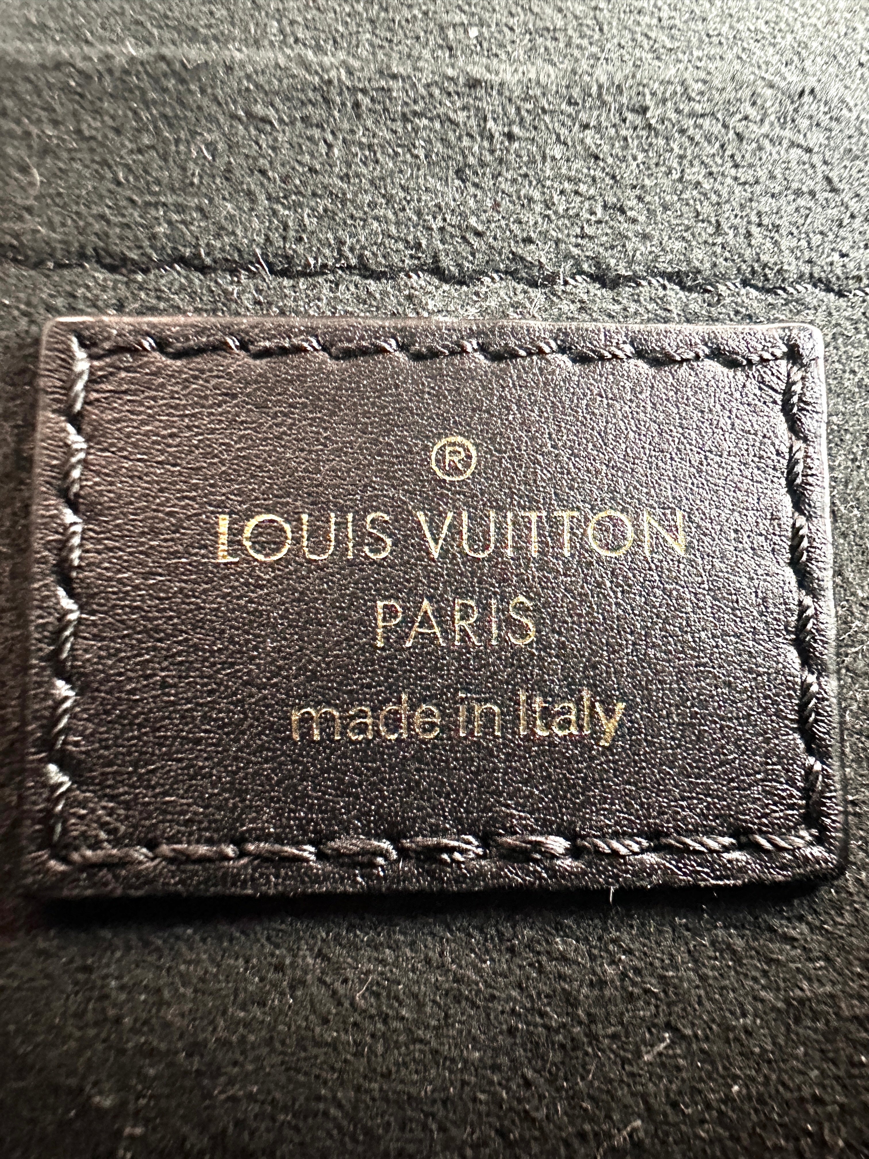 Louis Vuitton/LV NewWave Medium Hip Bag LV1402