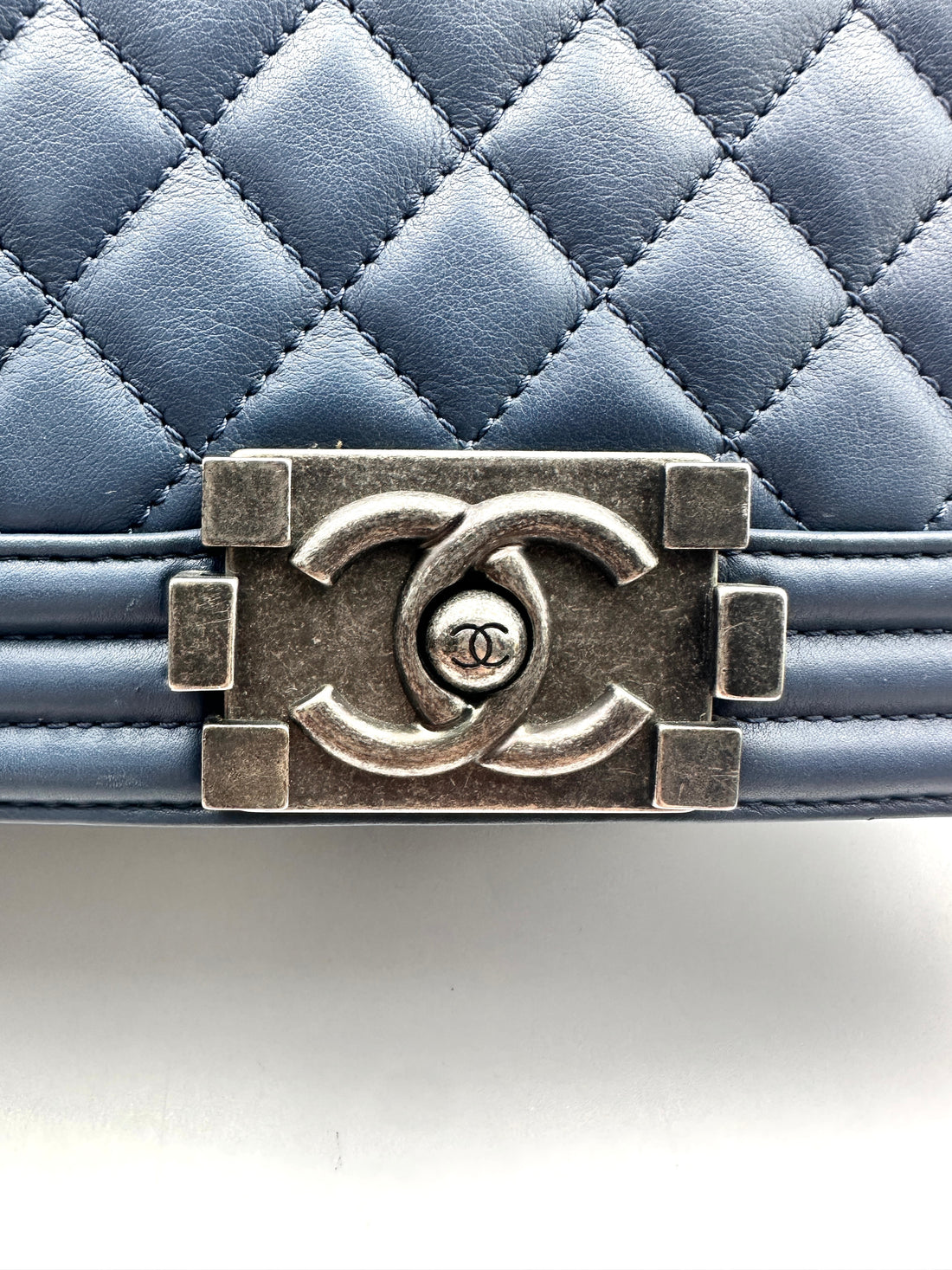 Chanel Leboy Bag with Antique-Finished Silver Buckle Blue Color (26***94) CC902