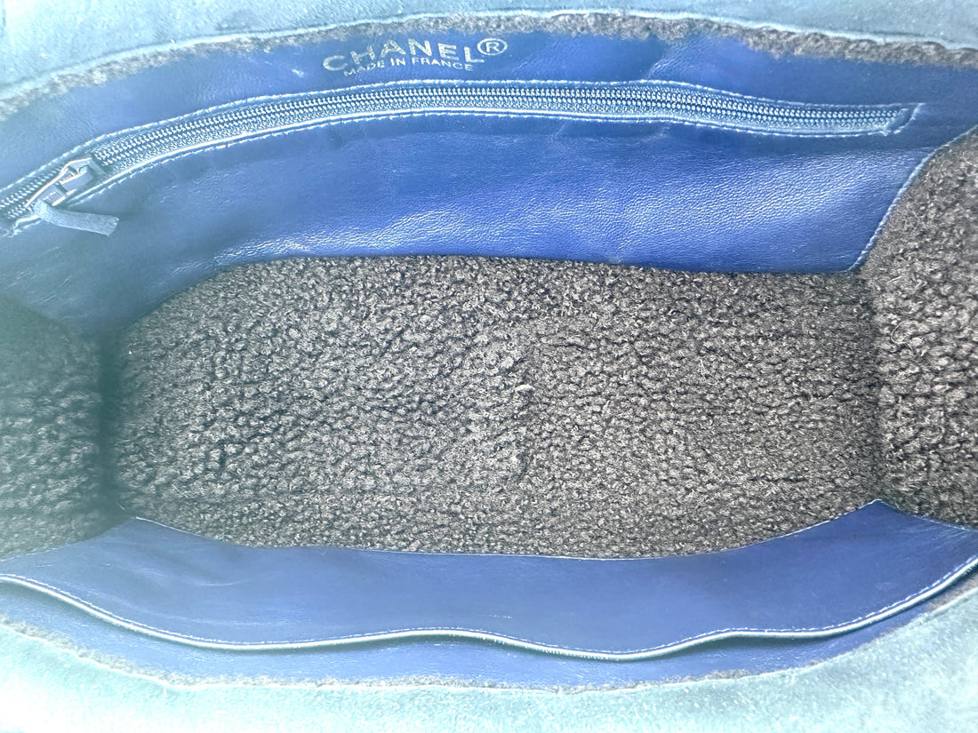 Chanel Suede and Shearling Teddy Baguette Shoulder Bag Dark Blue(54***60) CC914