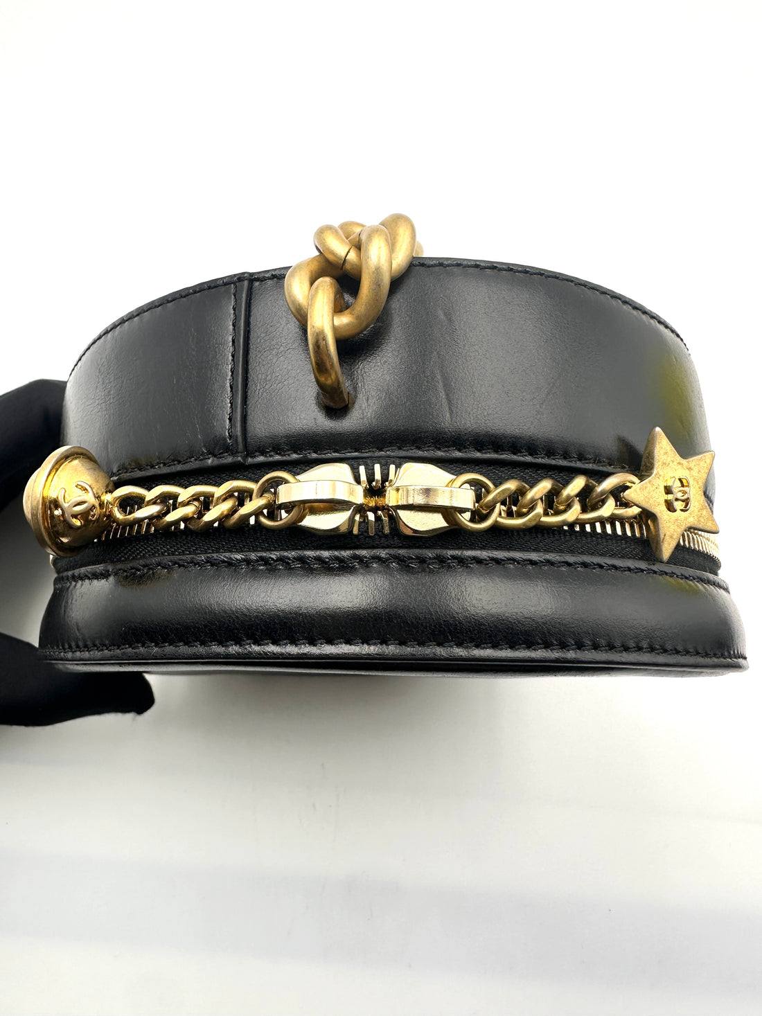Chanel Waxed Cowhide Star Moon Pendant Round Disc Handbag Black Gold (25***12) CC921
