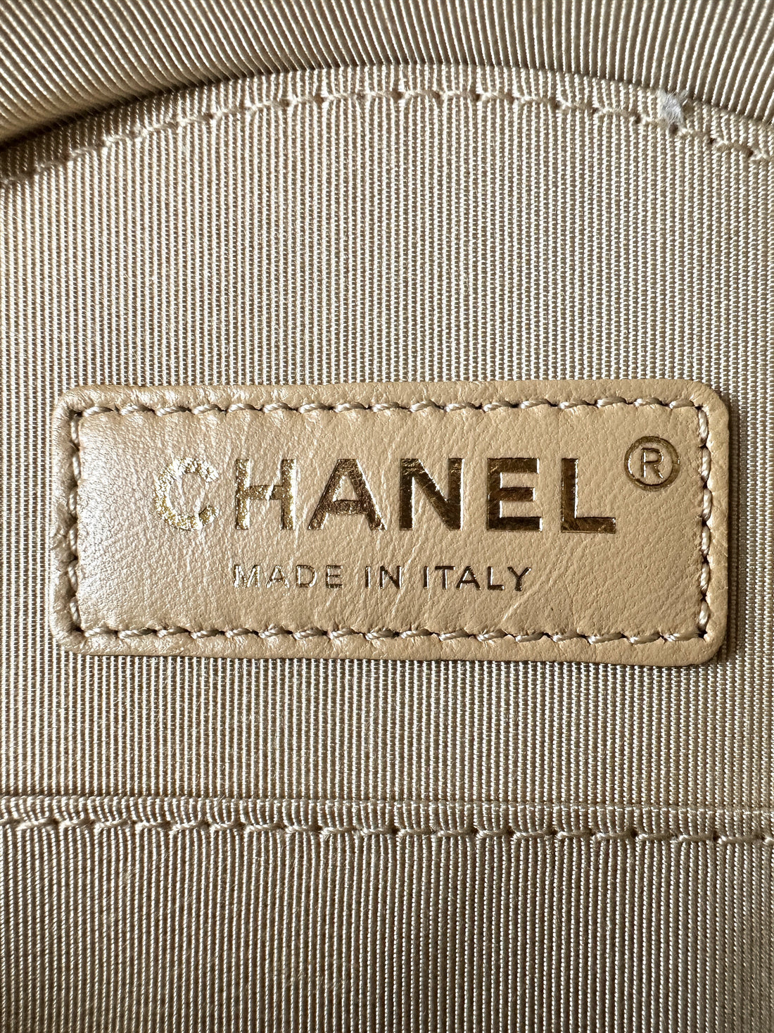 Chanel Waxed Cowhide Star Moon Pendant Round Disc Handbag Black Gold (25***12) CC921