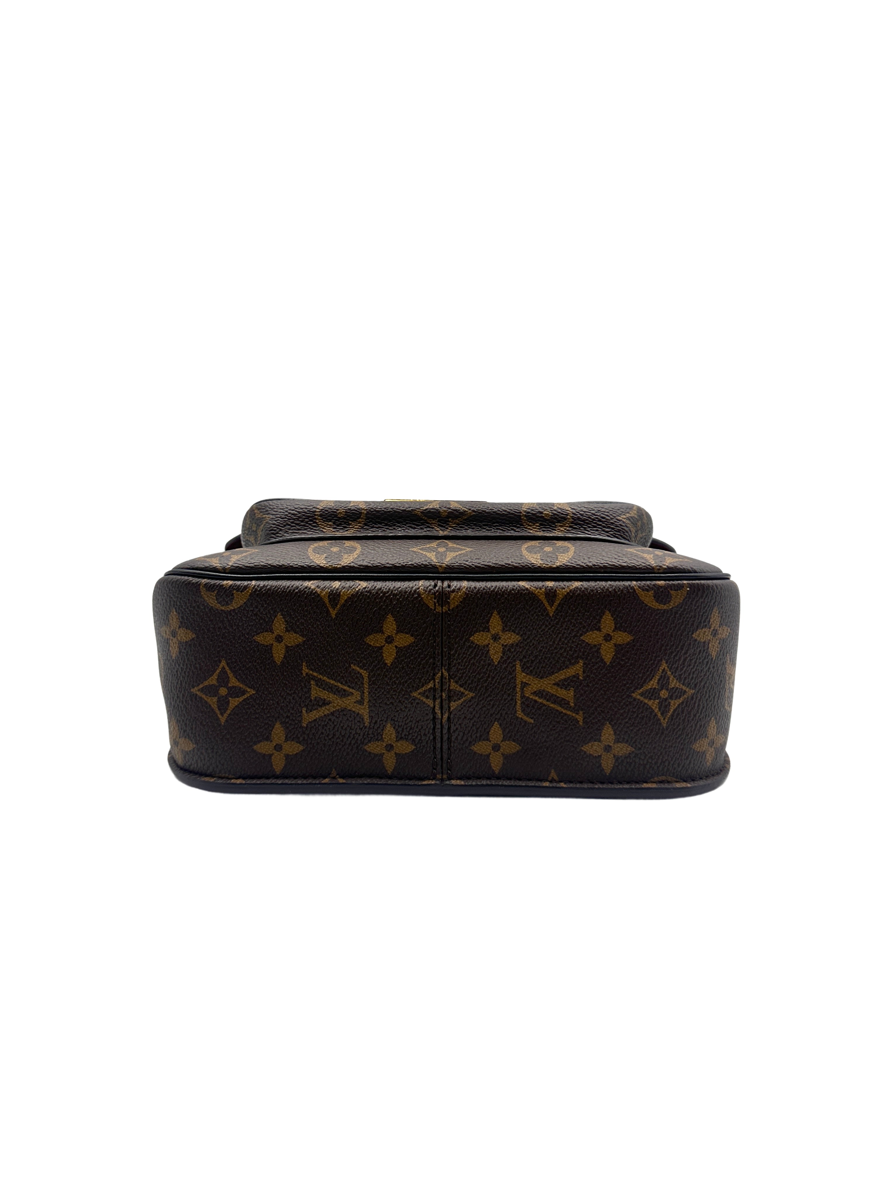 Louis Vuitton Vintage Passy Monogram Chain Bag LV1419