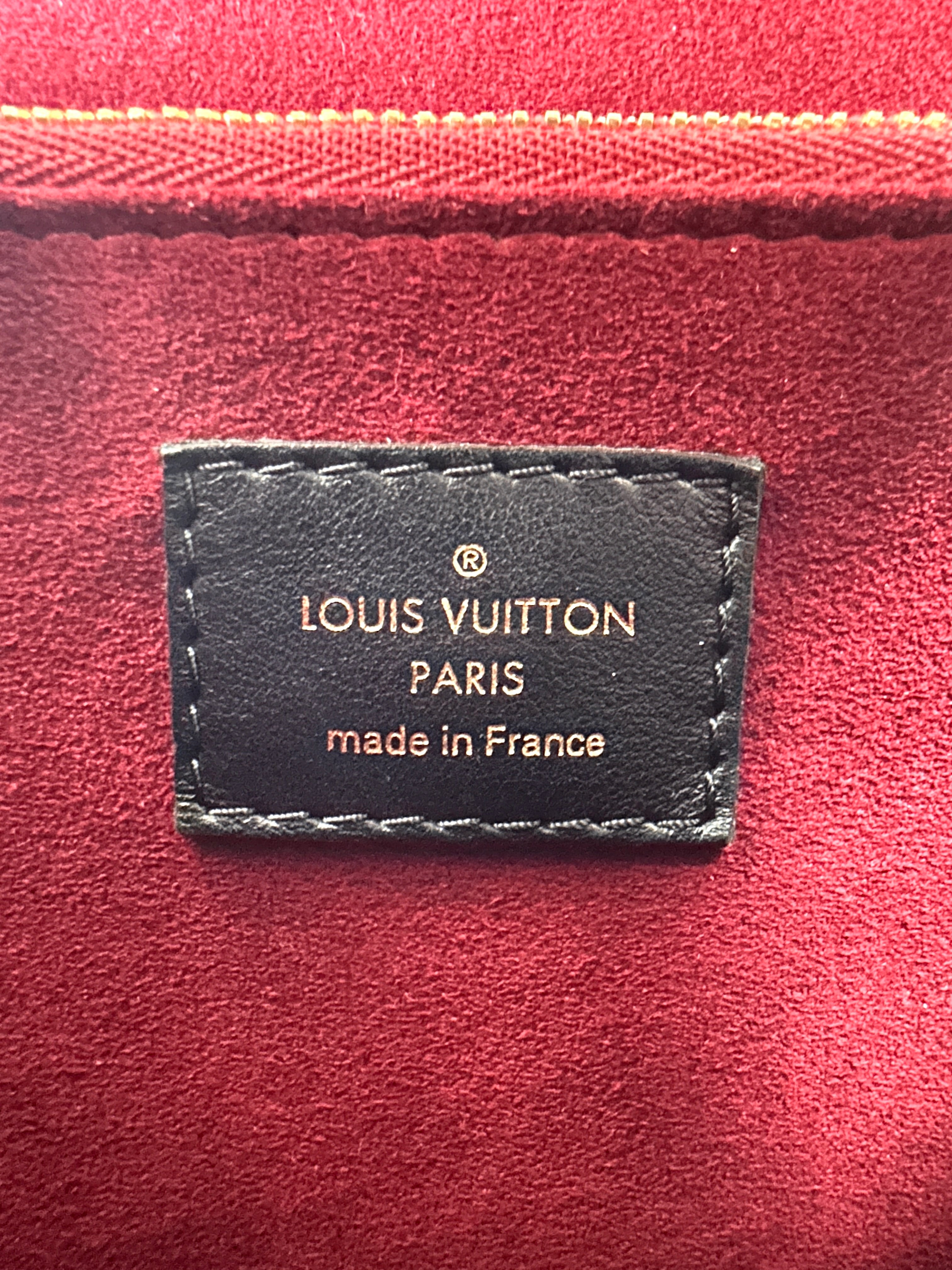 Louis Vuitton Vintage Passy Monogram Chain Bag LV1419
