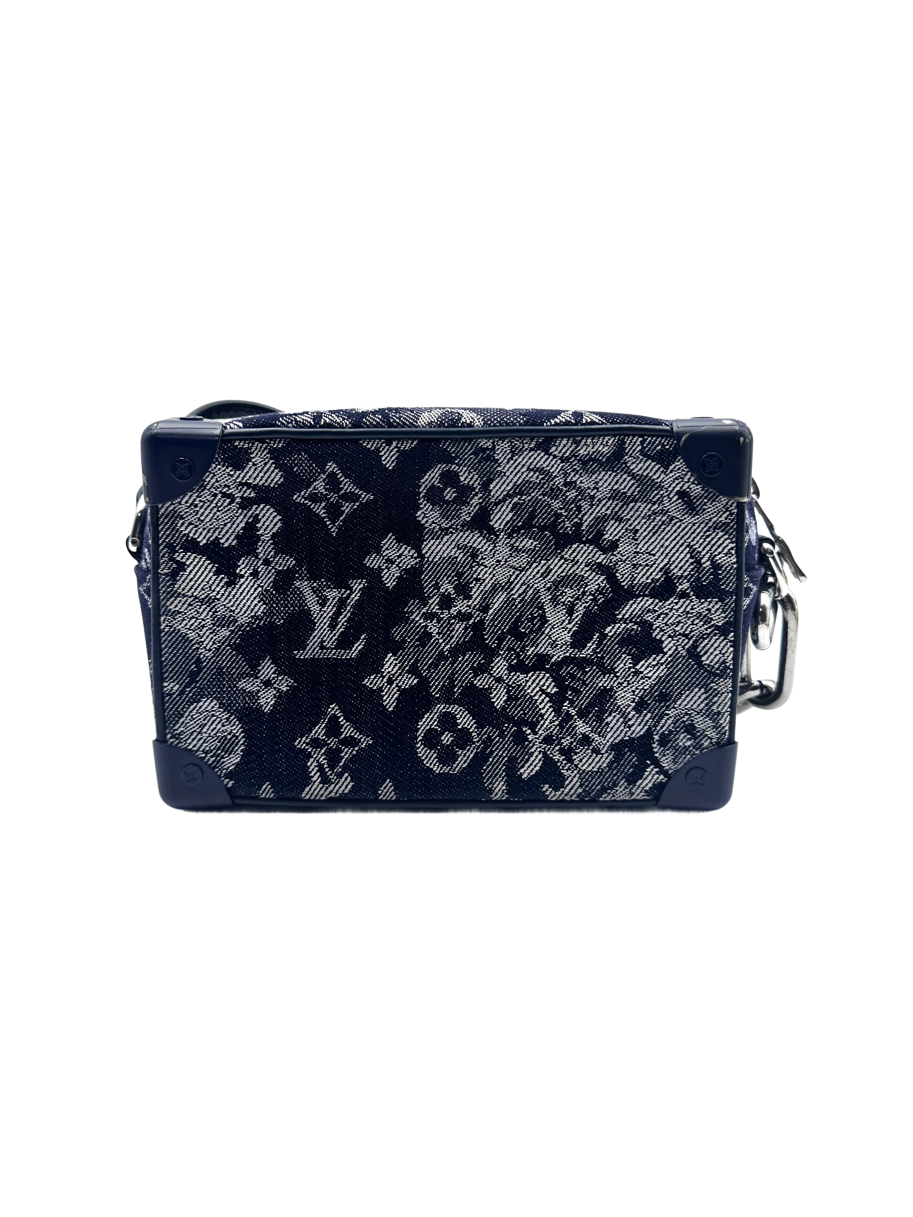 Louis Vuitton Soft Trunk Denim Embroidered Soft Box Bag Crossbody Bag Blue and White LV1423