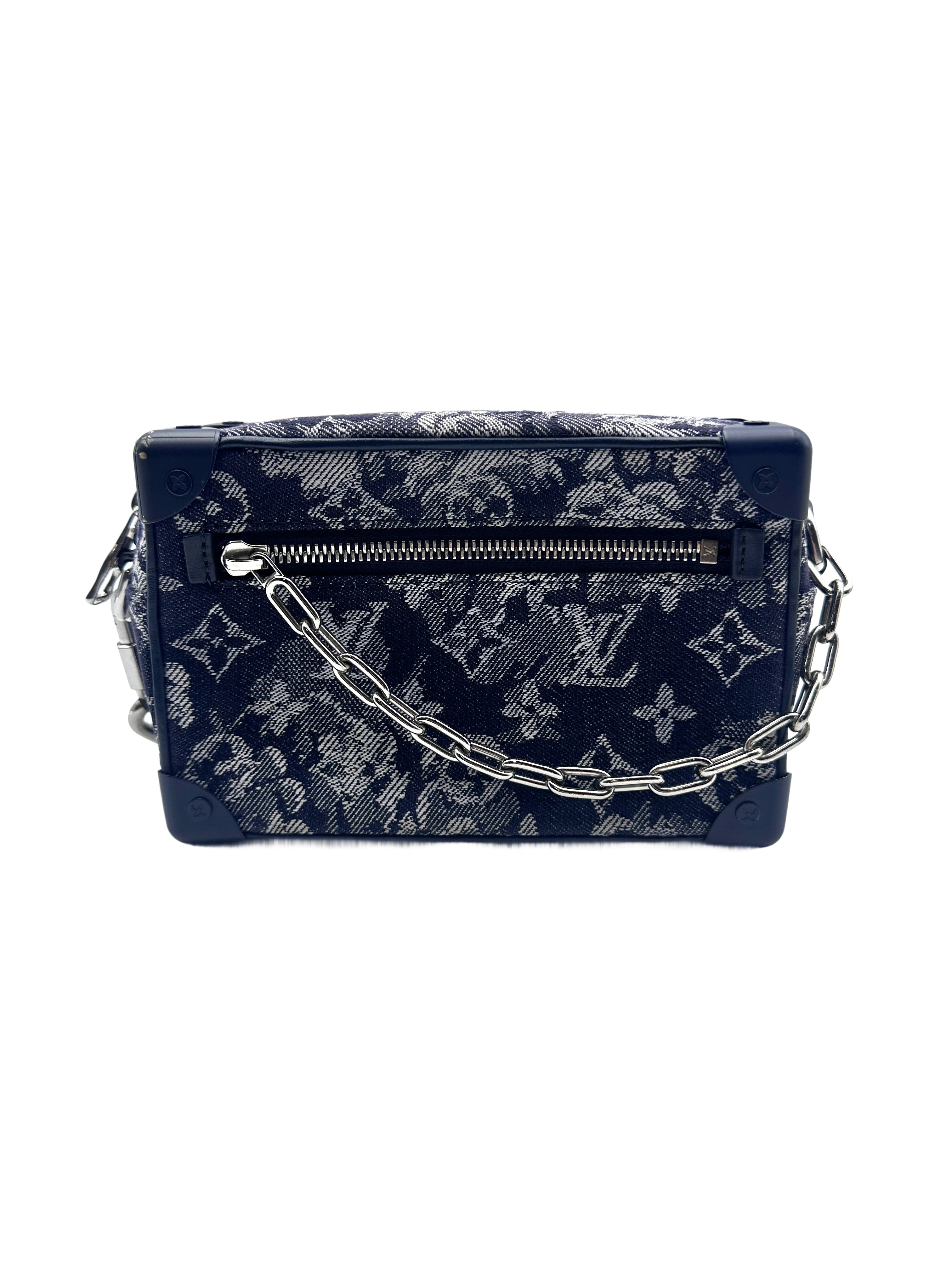 Louis Vuitton Soft Trunk Denim Embroidered Soft Box Bag Crossbody Bag Blue and White LV1423