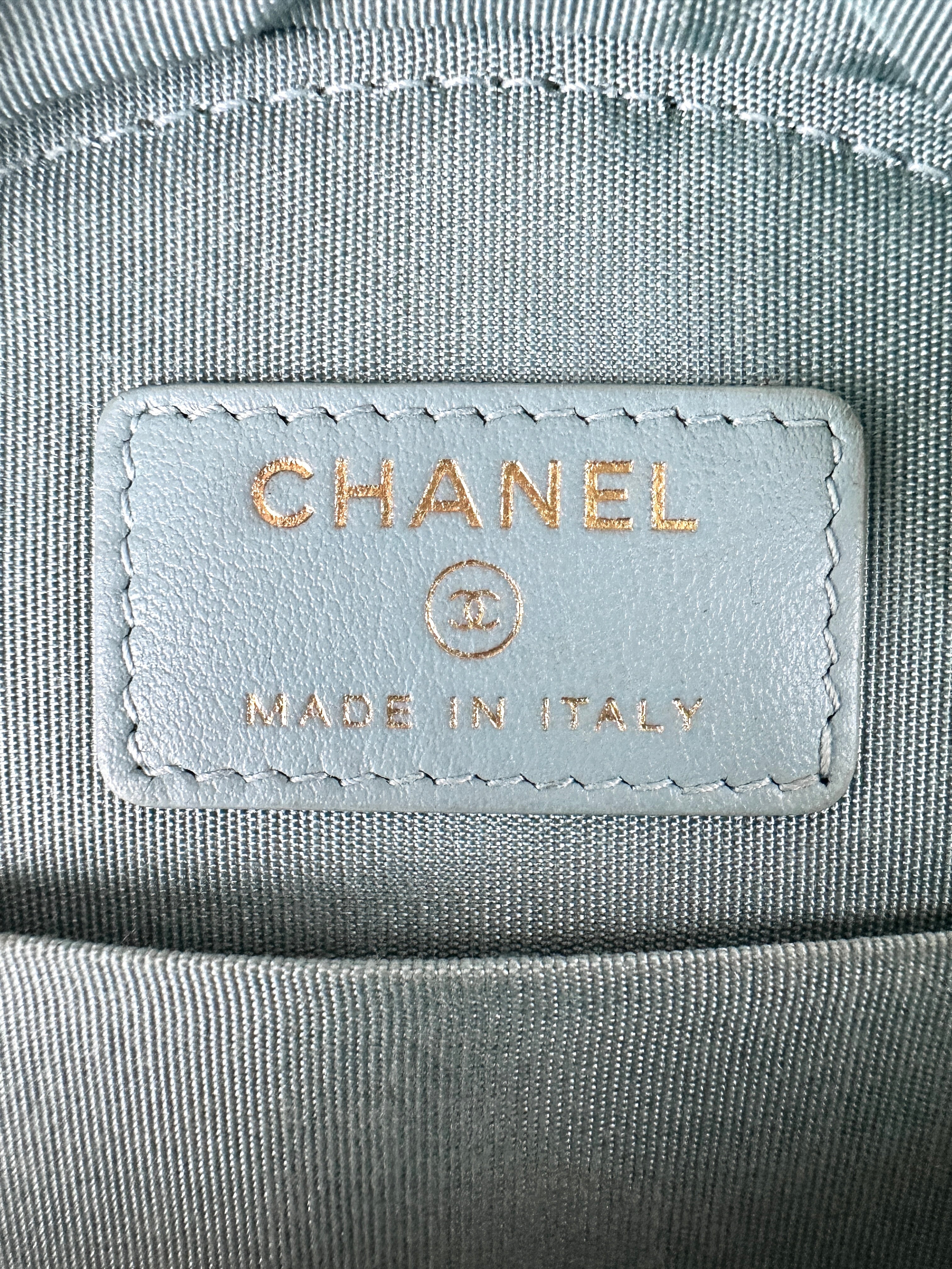 Chanel Lychee Calfskin Double C Logo Mini Round Pouch in Tiffany Blue(29***79) CC932