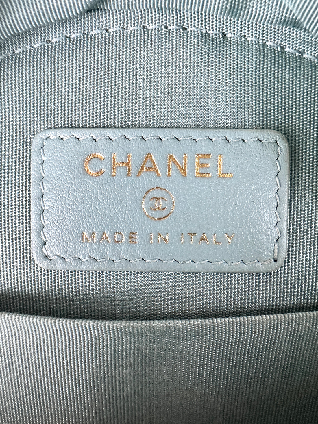 Chanel Lychee Calfskin Double C Logo Mini Round Pouch in Tiffany Blue(29***79) CC932
