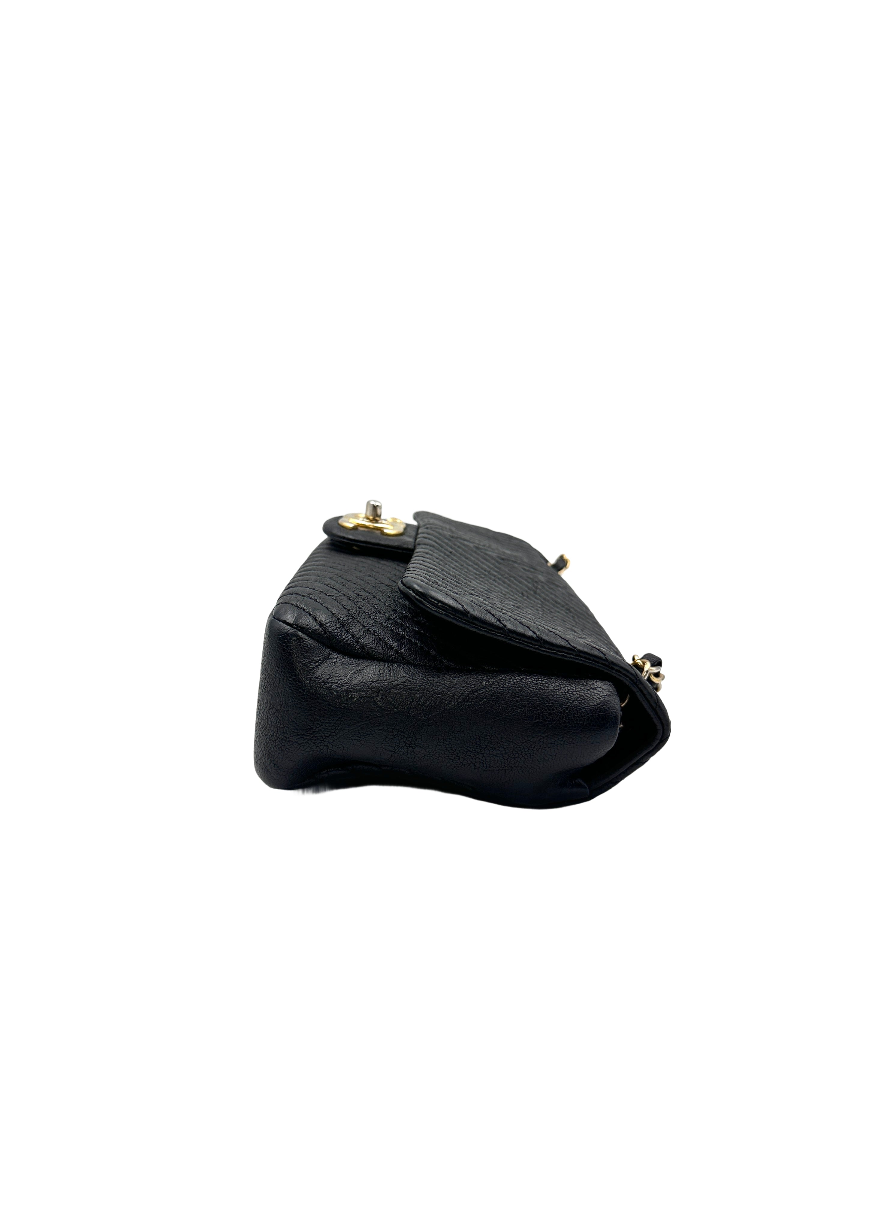 Chanel Chevron Lambskin Flap Bag Black(21***07) CC938