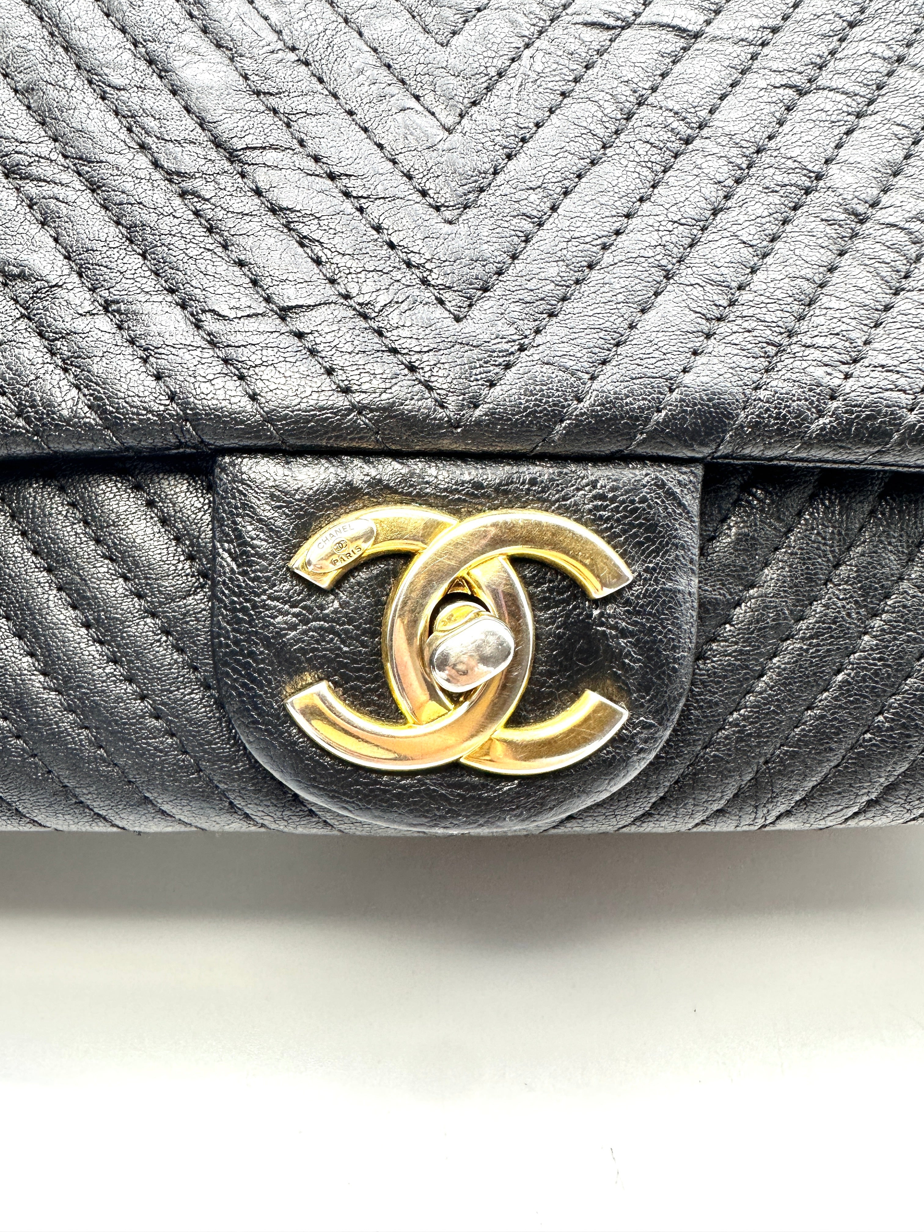 Chanel Chevron Lambskin Flap Bag Black(21***07) CC938