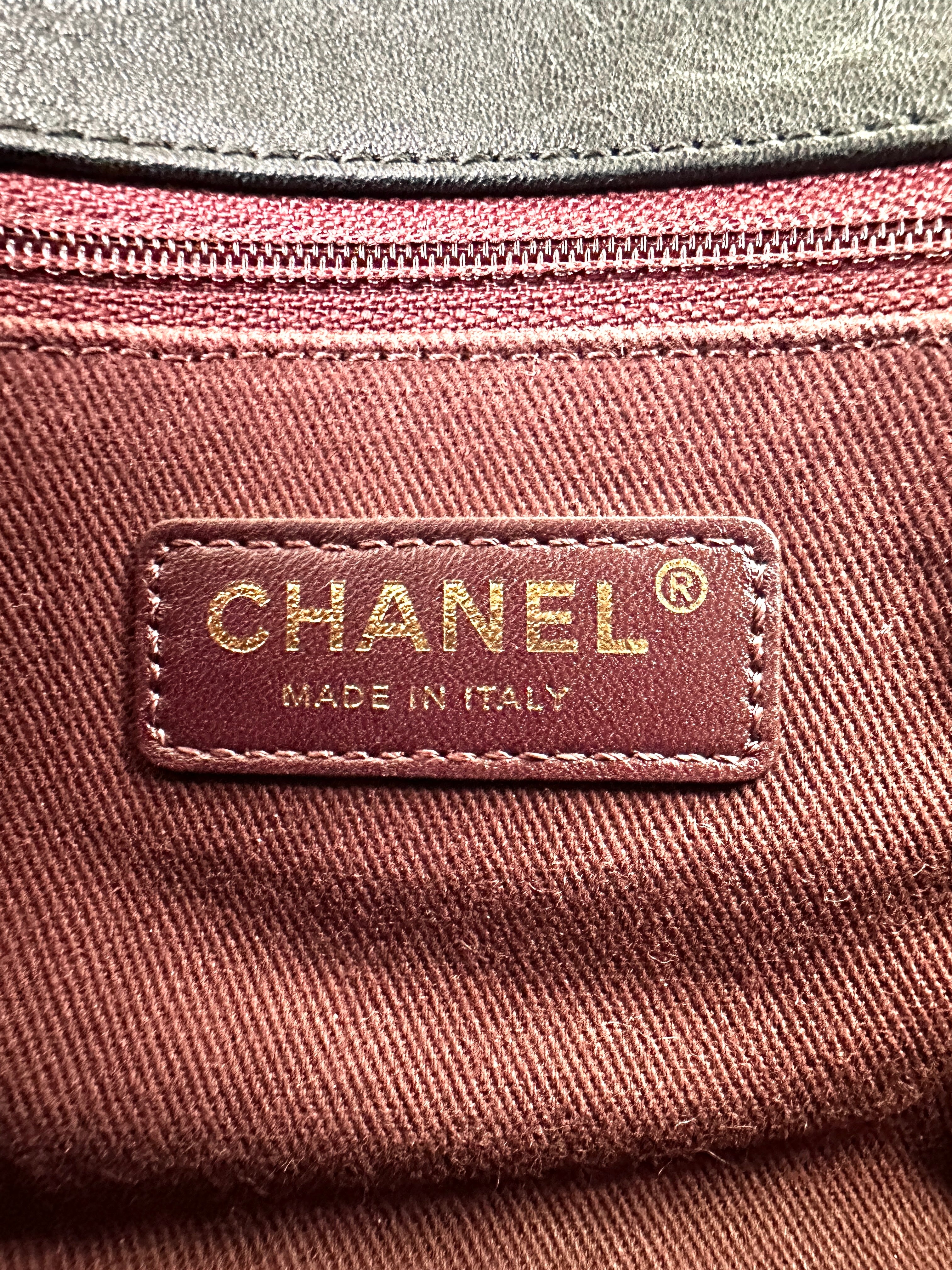 Chanel Chevron Lambskin Flap Bag Black(21***07) CC938