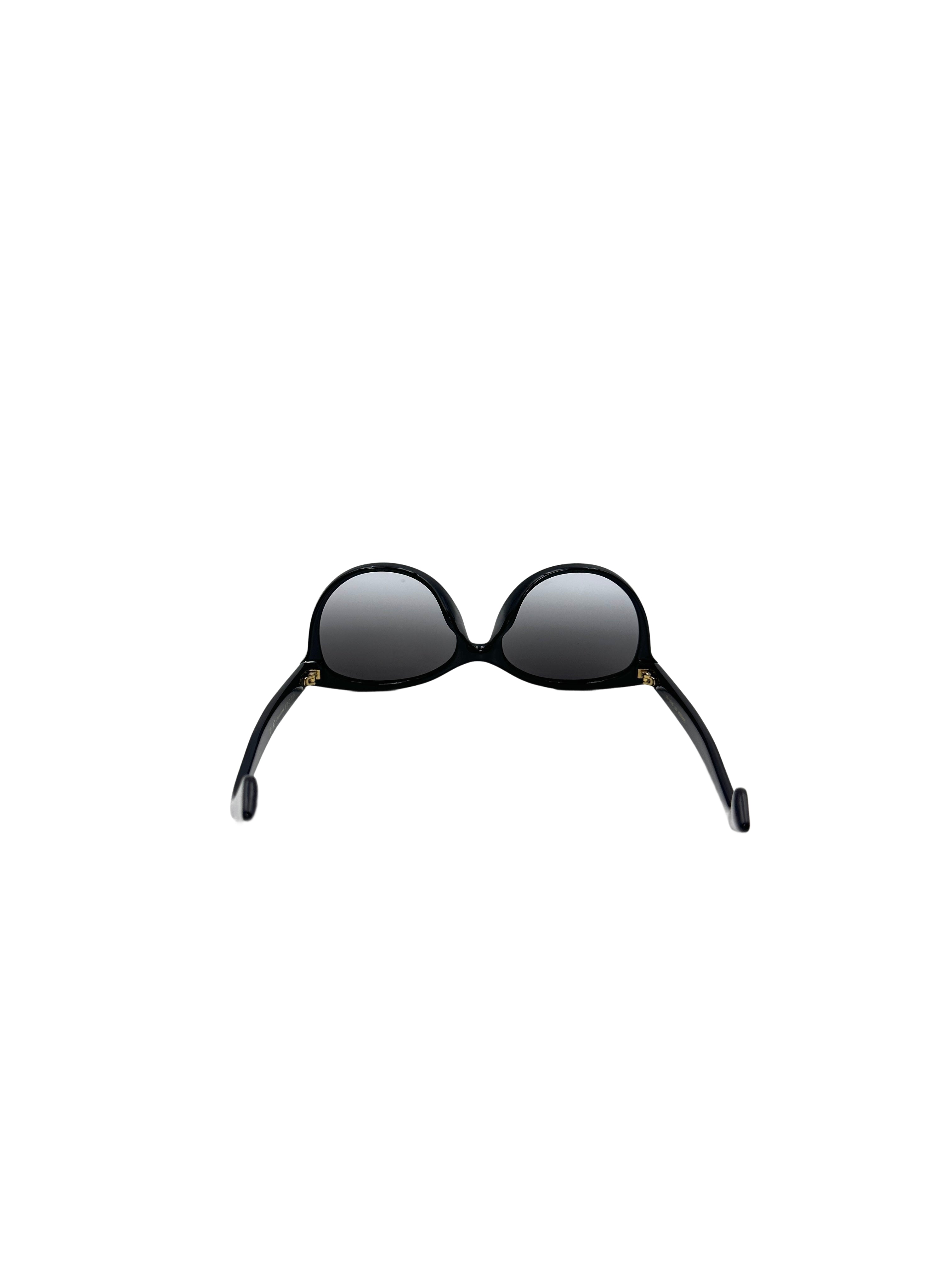 Gucci GG0636SK 001 Black Fram Gray Gradien Sunglasses GGG02