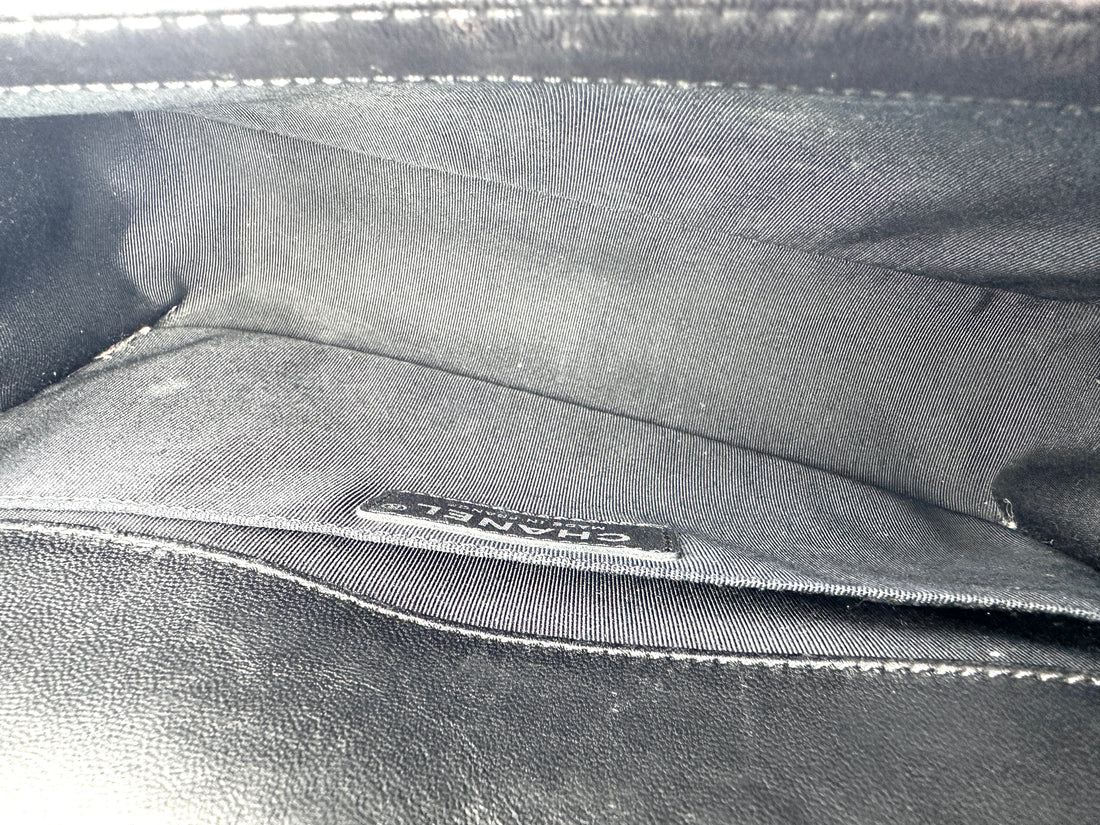 Chanel Limited Edition Small Quilted V-Stitch Black Lambskin LeBoy Bag(21***52) CC1006