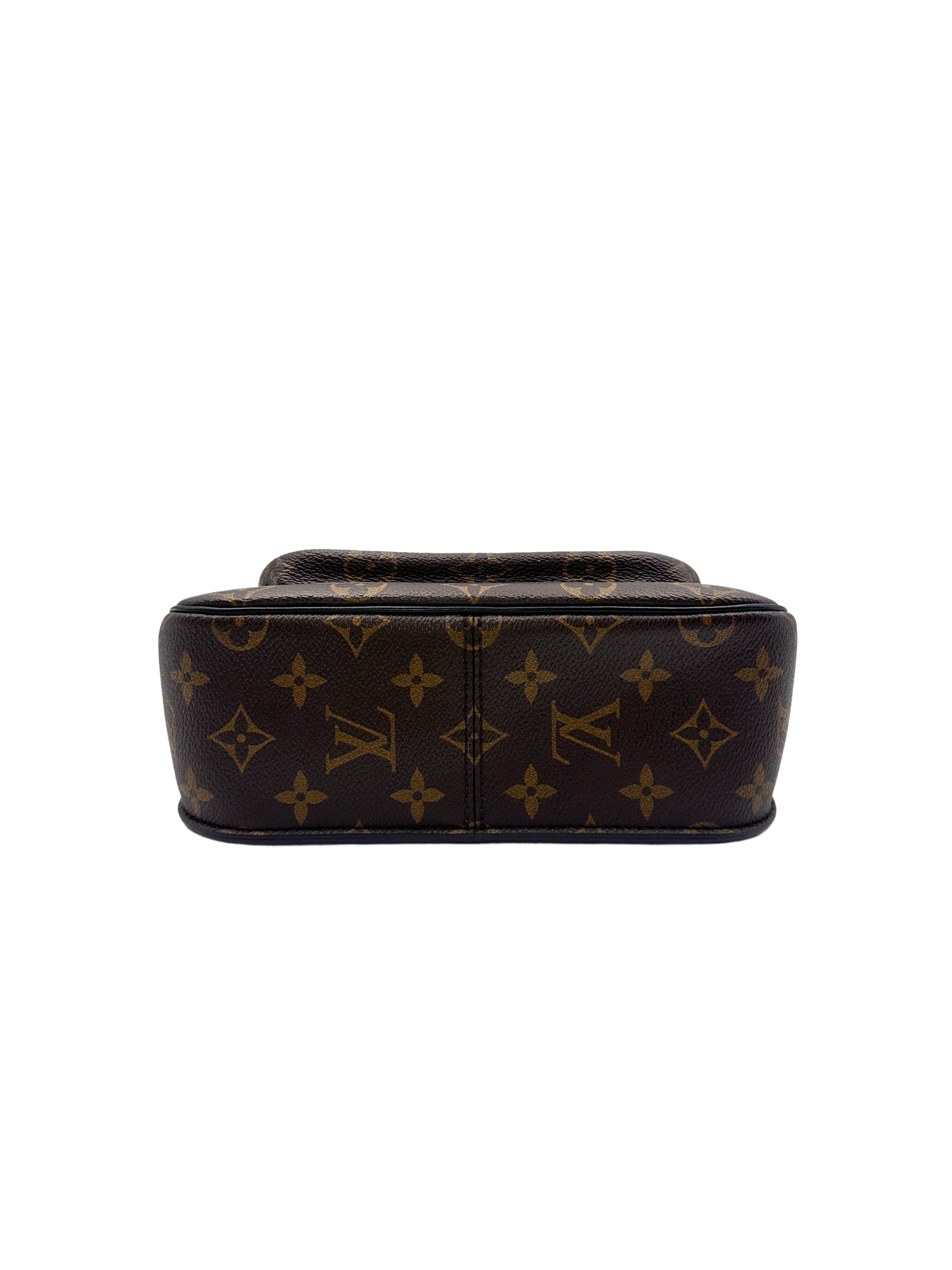 Louis Vuitton Classic Monogram Passy Shoulder Bag with Chain Strap Brown LV1437