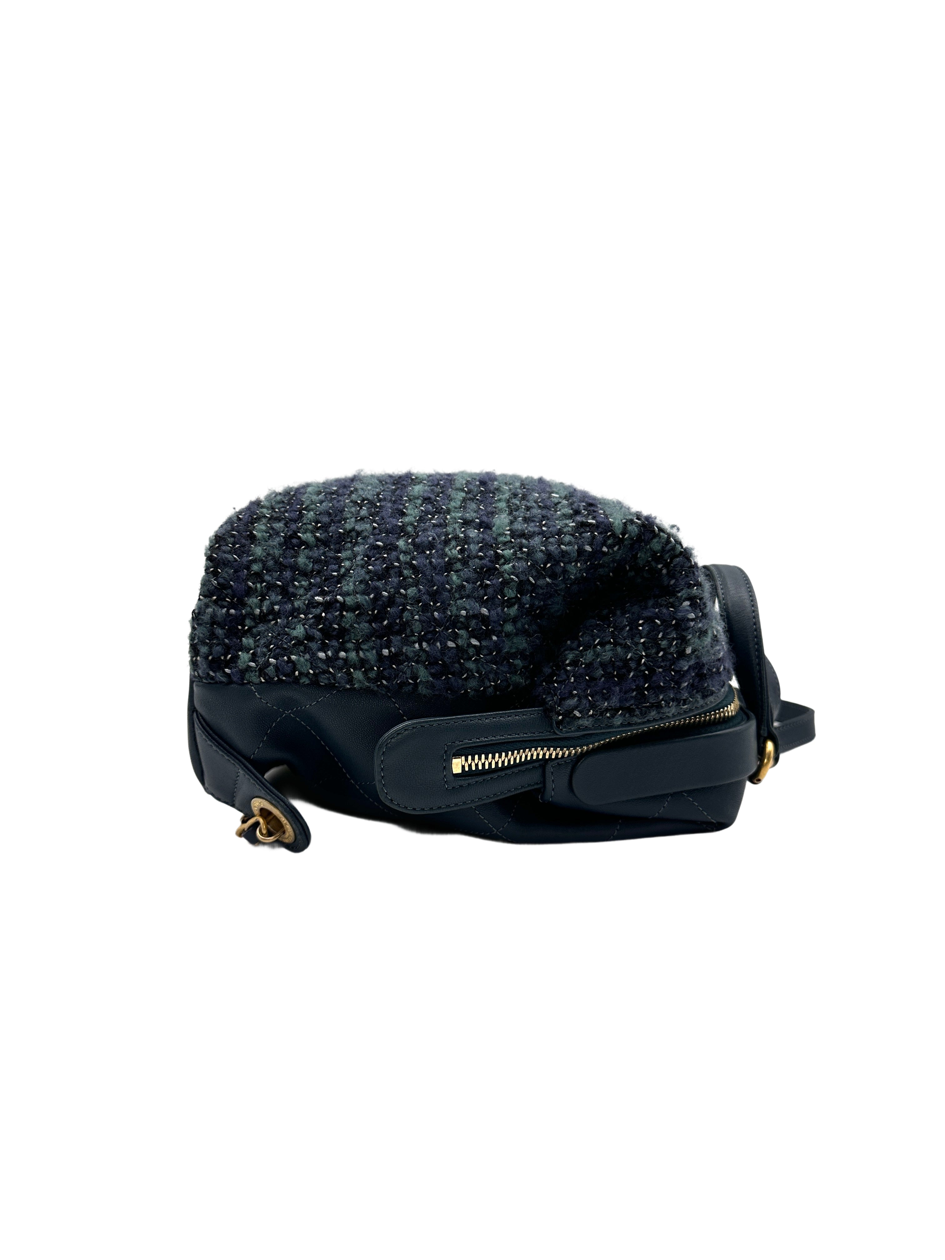 Chanel Tweed and Leather Backpack(26***13) CC1011
