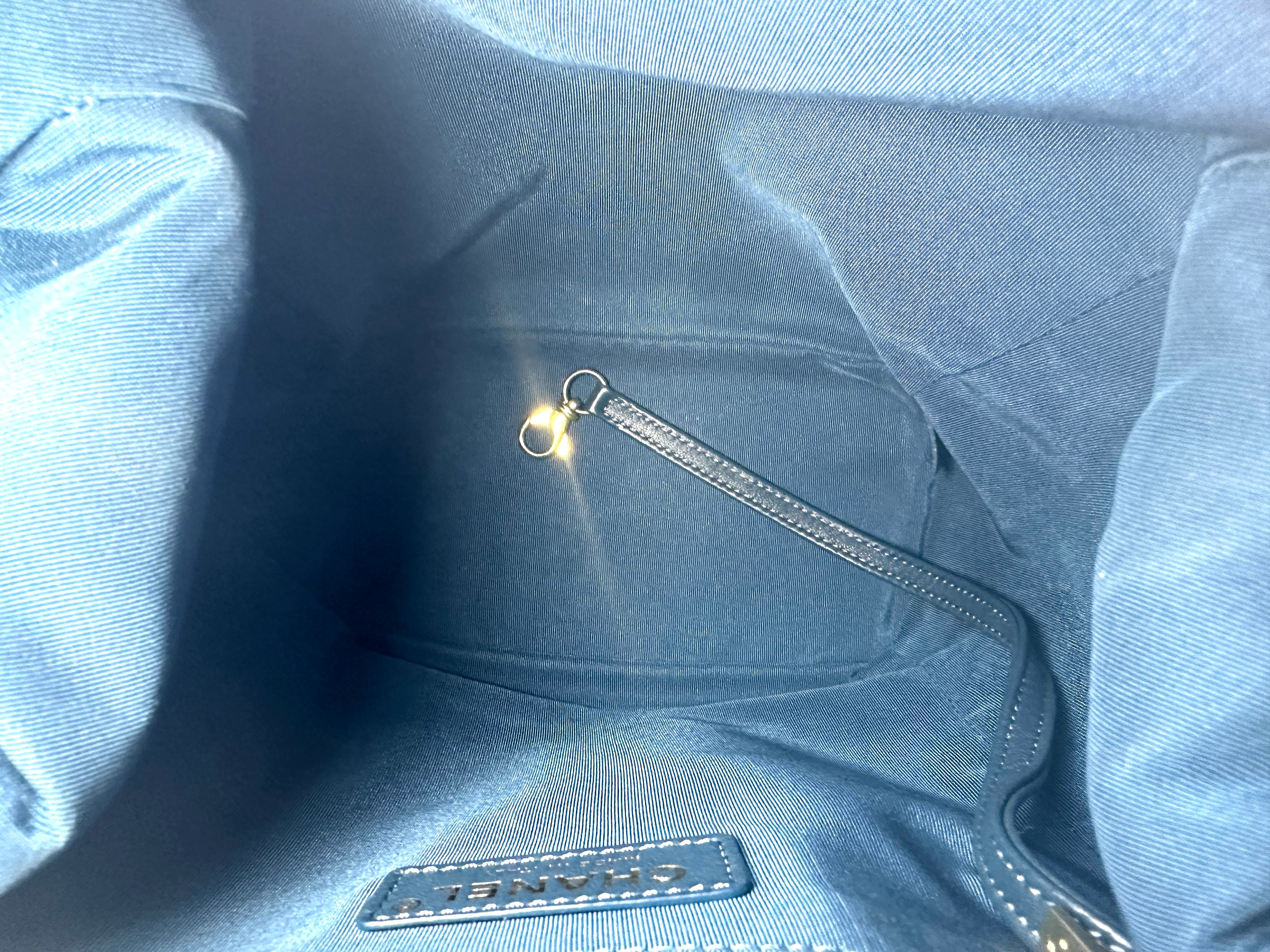 Chanel Tweed and Leather Backpack(26***13) CC1011