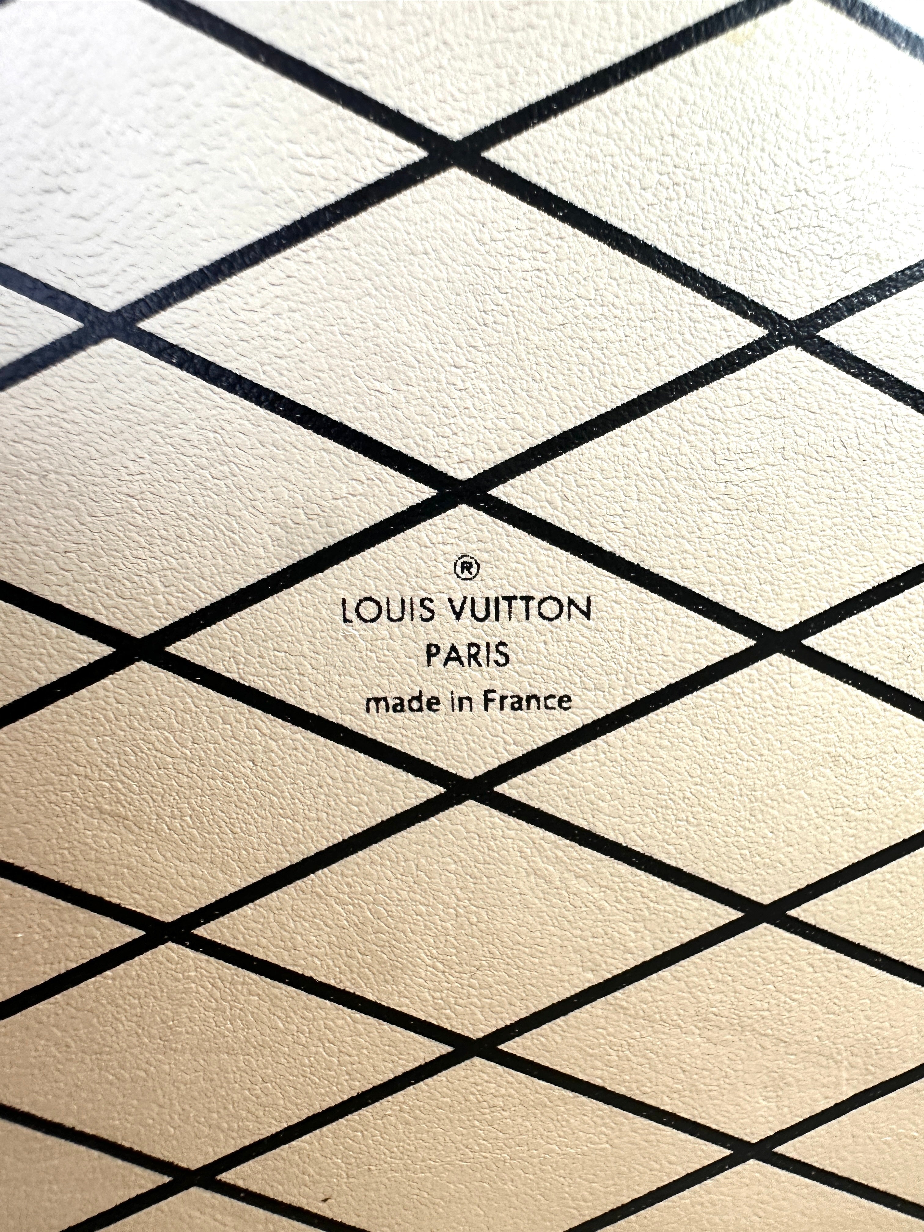 Louis Vuitton Epi Petite Malle Crossbody Bag Pink LV1544
