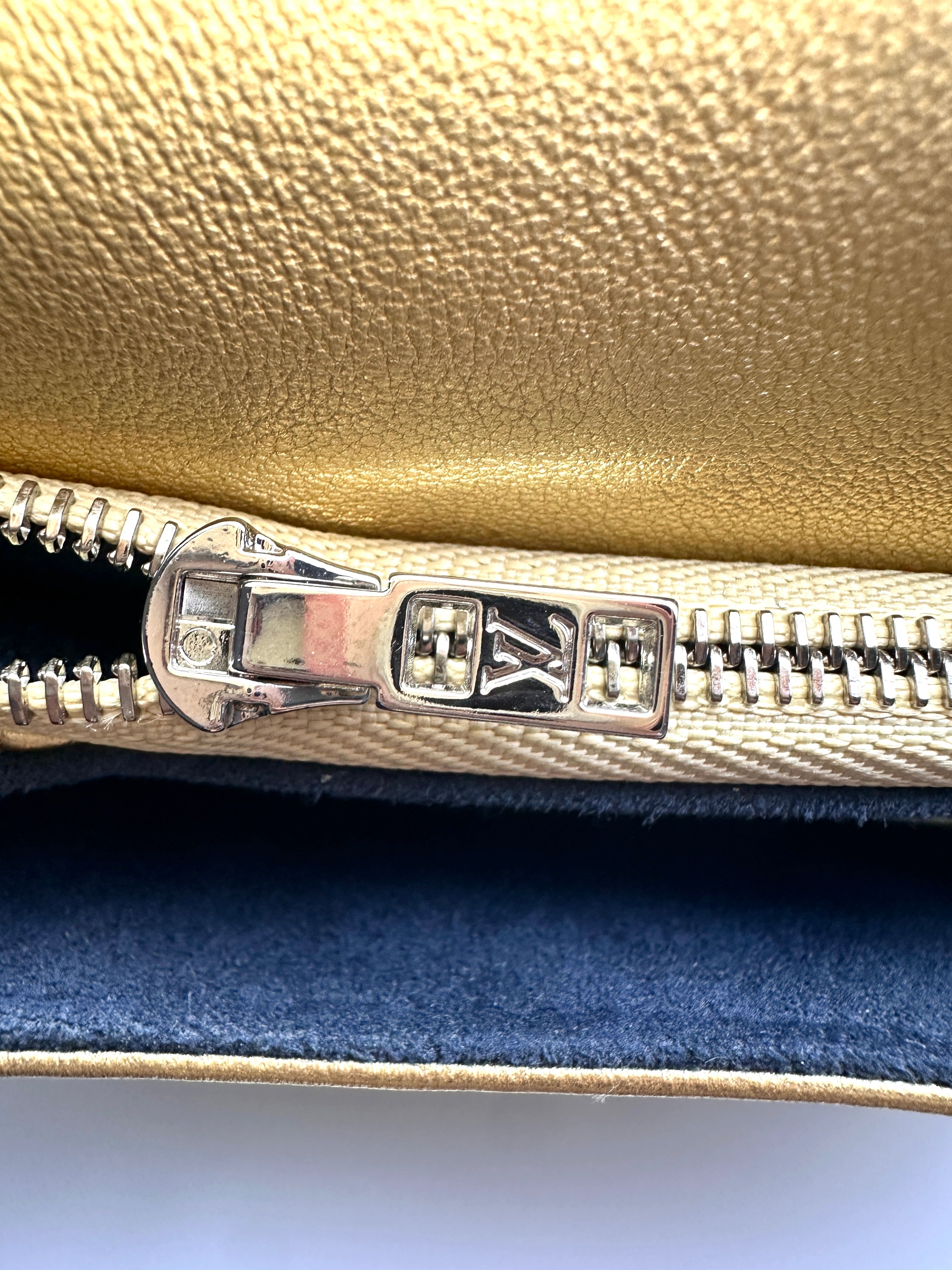 Louis Vuitton Pochette Coussin Crossbody Bag Shoulder Purse Gold G014