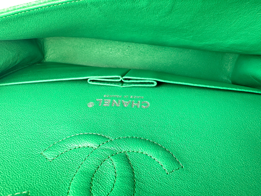 Chanel  Classic Flap Bag Green(18***07) G003