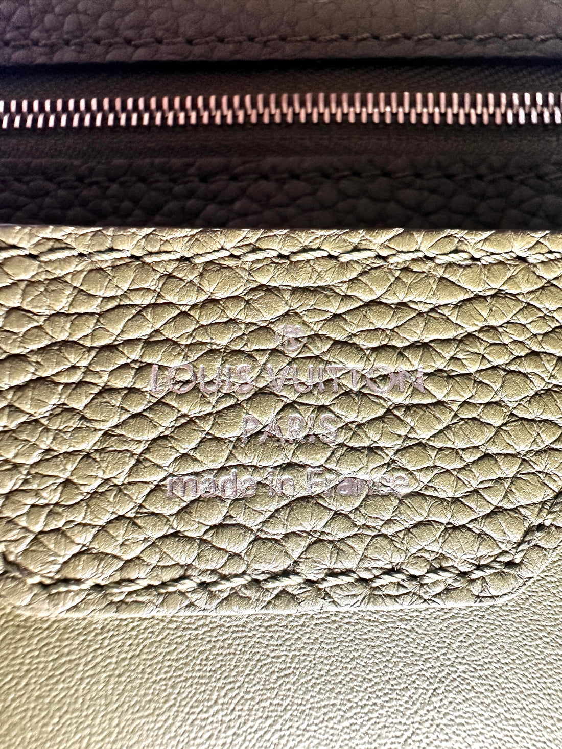 Louis Vuitton  Capucines Taurillon Olive Green MM Bag G016