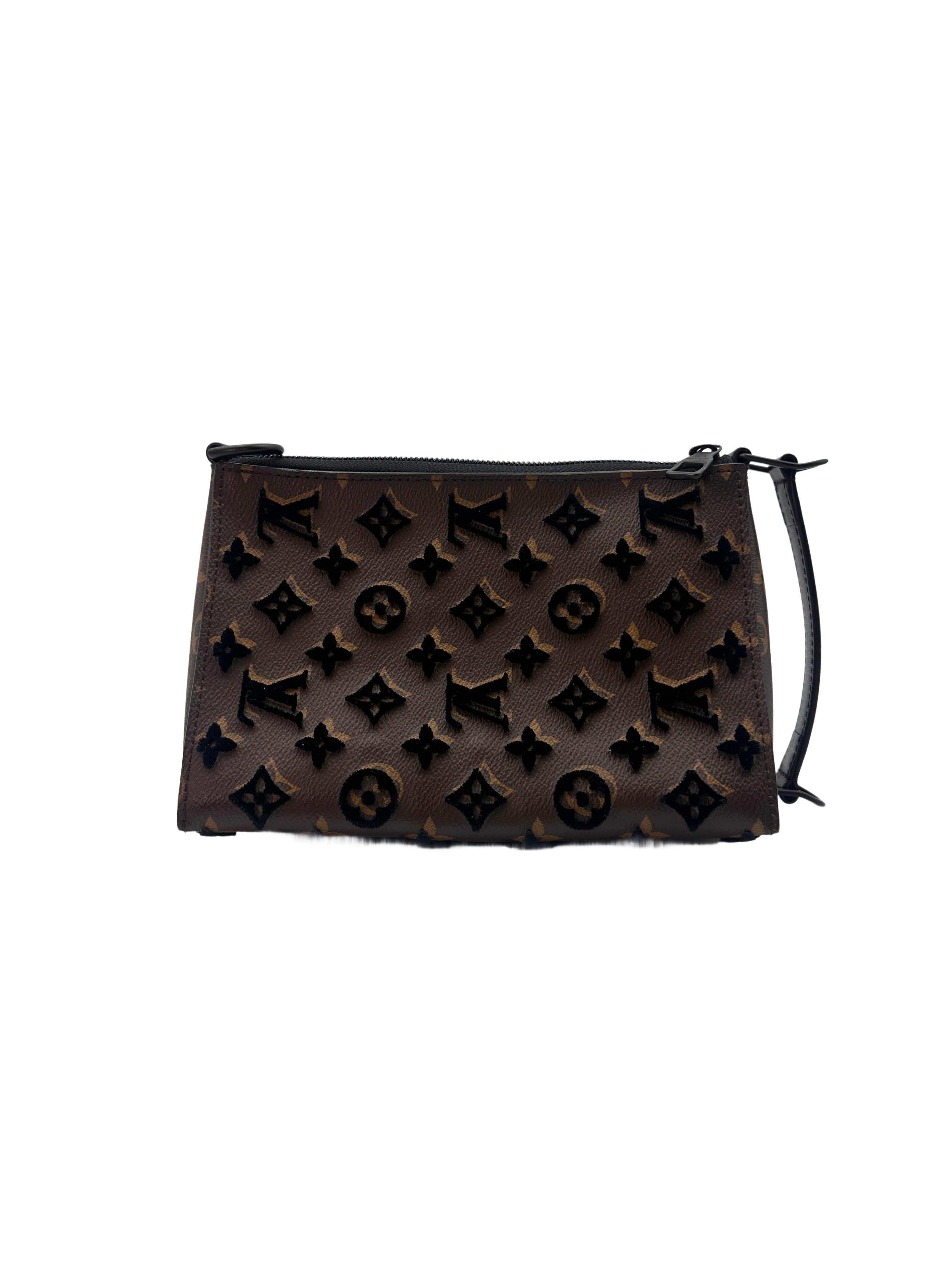 Louis Vuitton Monogram Tuffeage Triangle Messenger  Bag G024