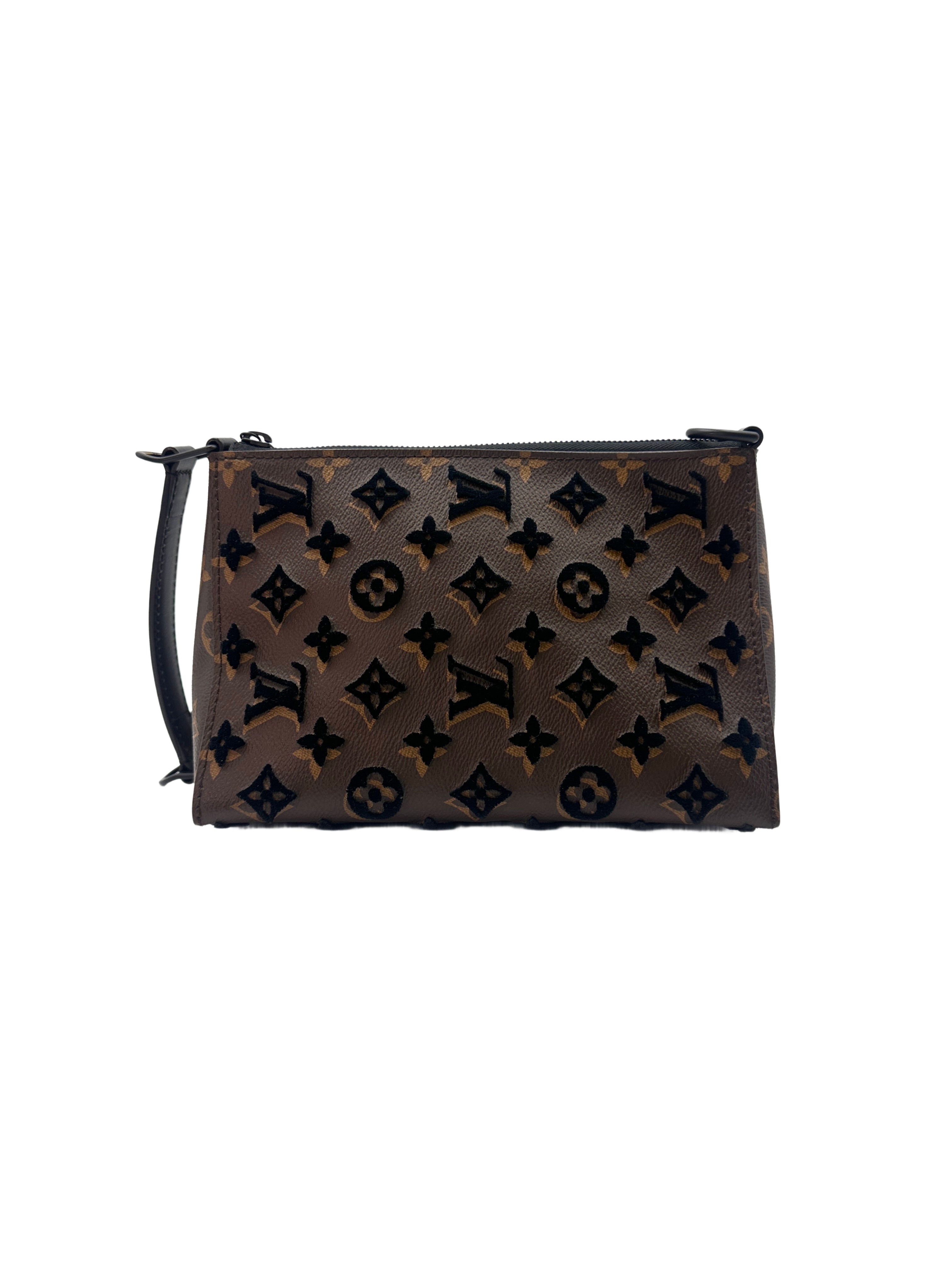 Louis Vuitton Monogram Tuffeage Triangle Messenger  Bag G024